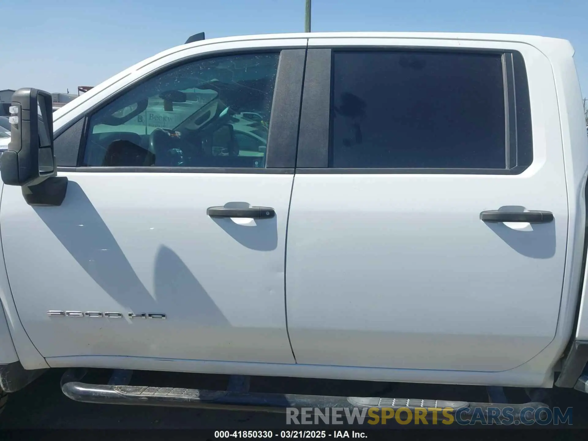 15 Photograph of a damaged car 1GT19LE75LF139964 GMC SIERRA 2500HD 2020