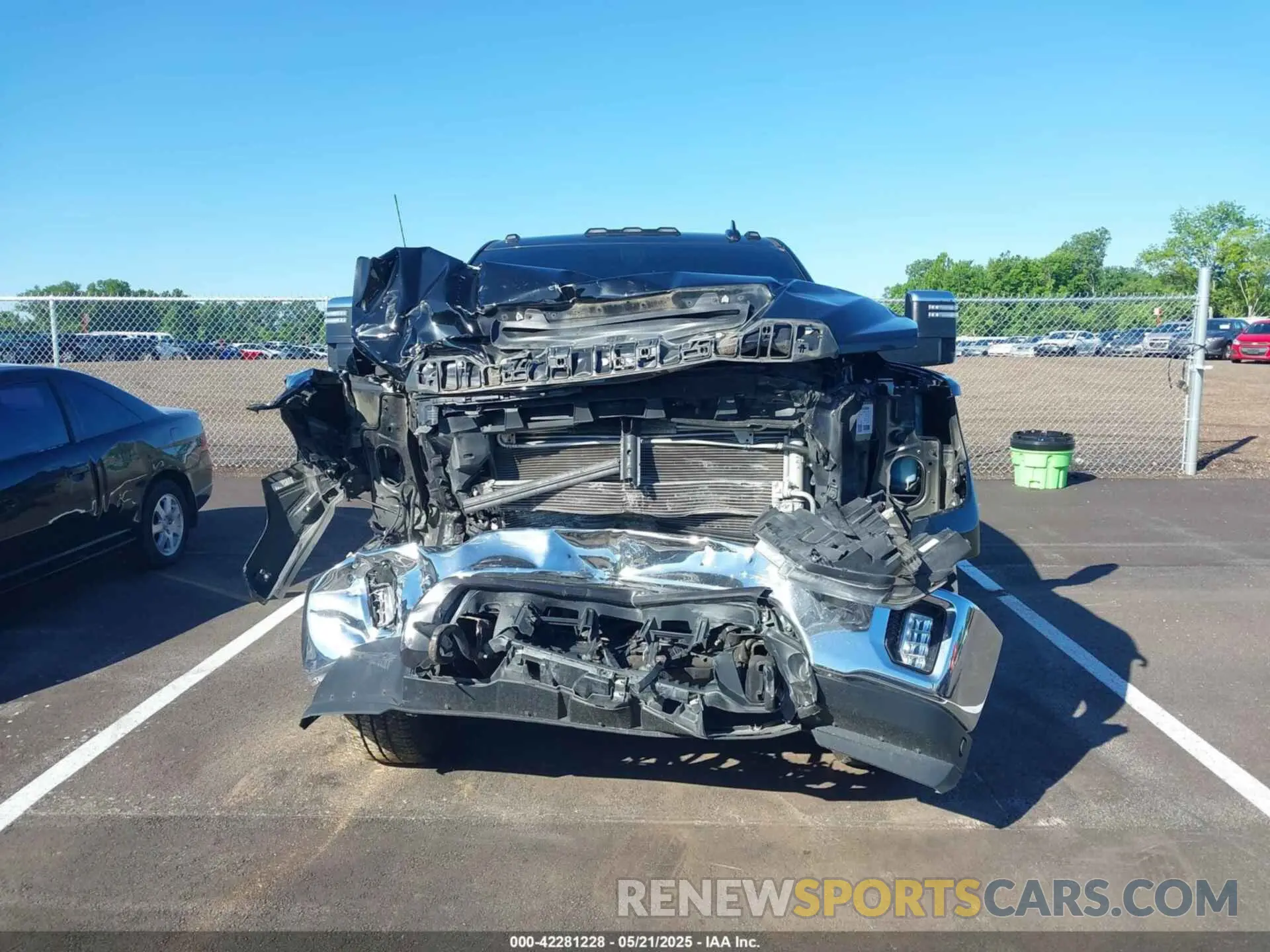 12 Photograph of a damaged car 1GT19NEY2LF129994 GMC SIERRA 2500HD 2020