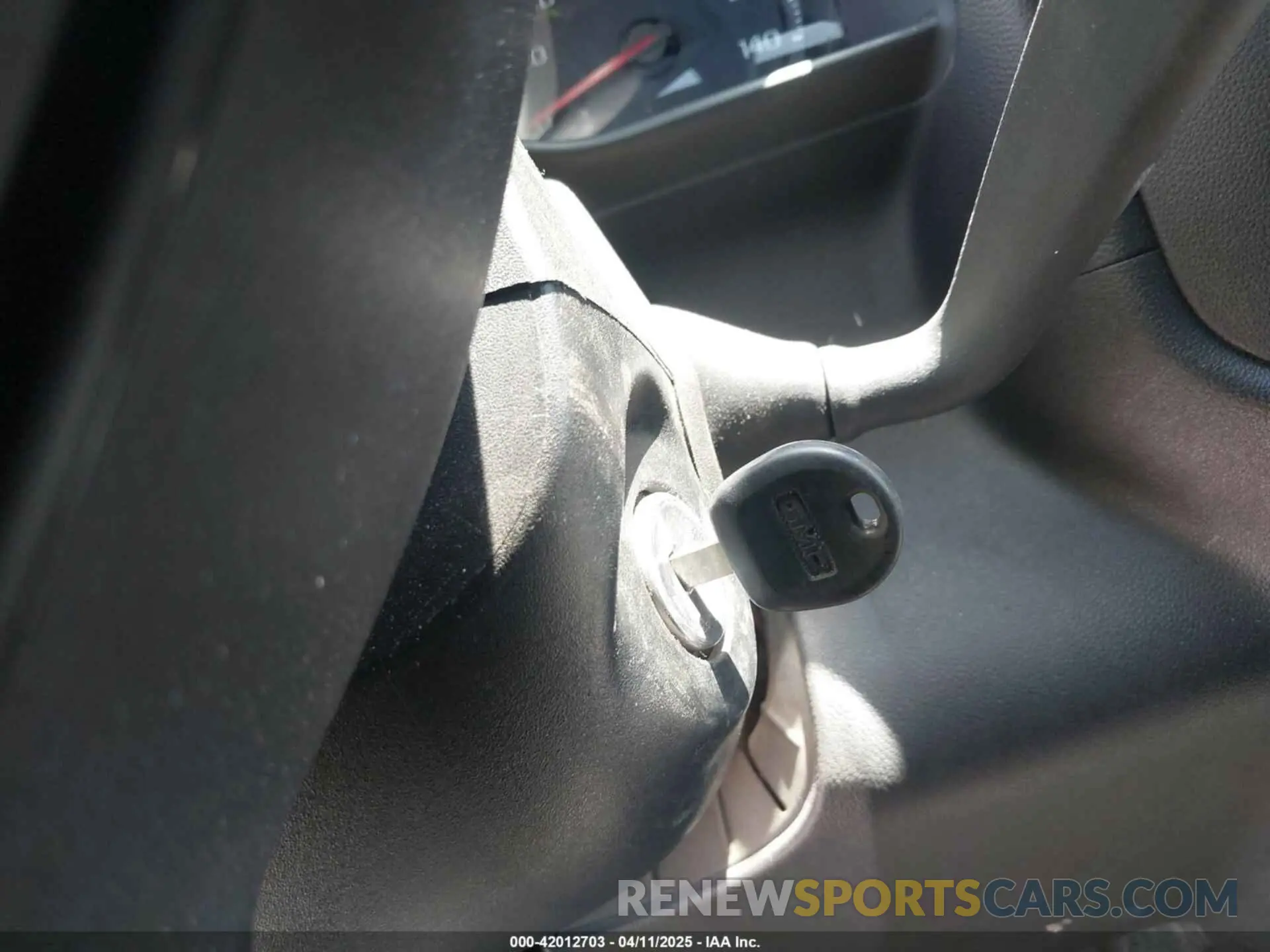 10 Photograph of a damaged car 1GT49LE74LF289111 GMC SIERRA 2500HD 2020
