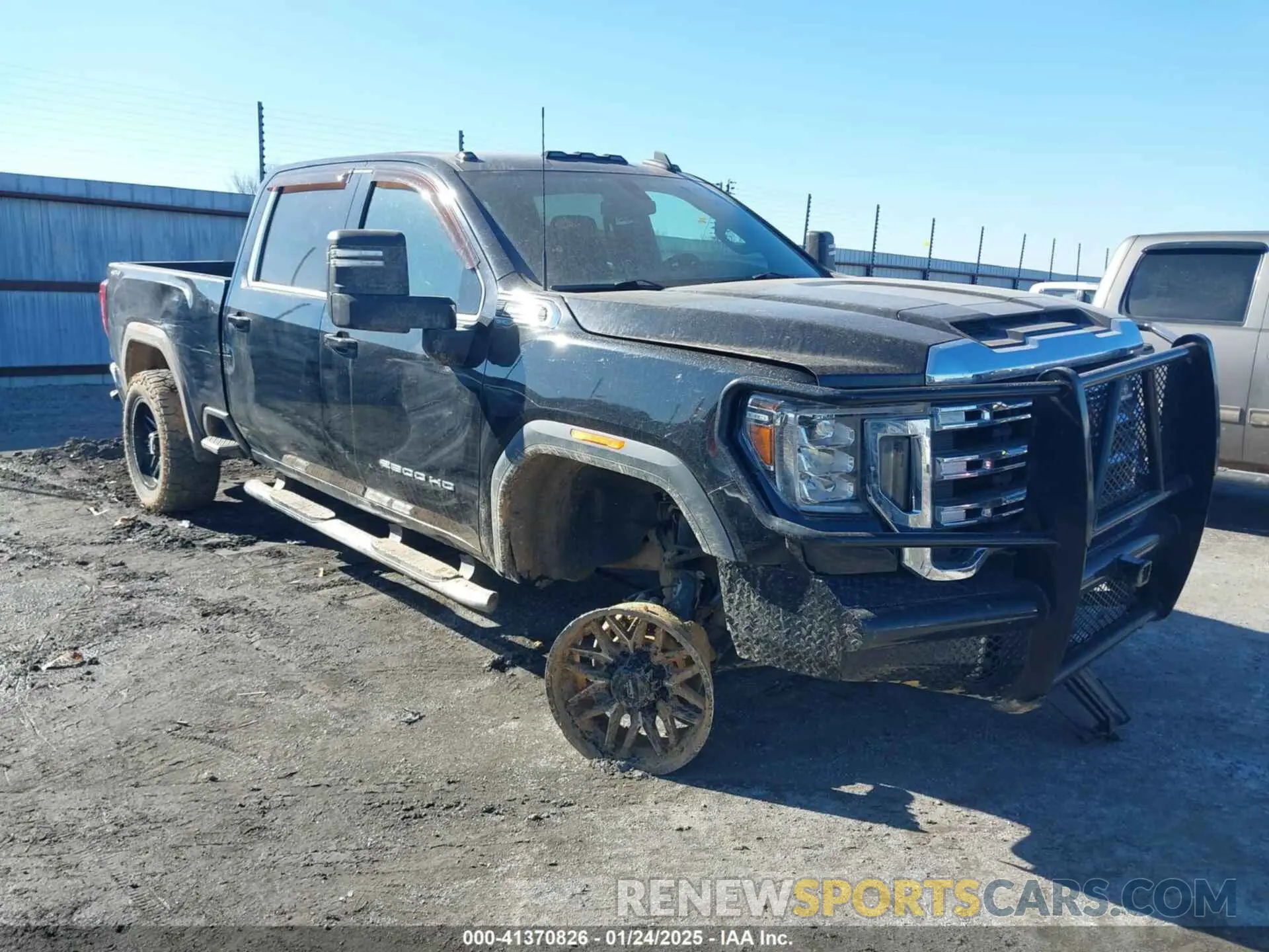 1 Photograph of a damaged car 1GT49ME79LF267529 GMC SIERRA 2500HD 2020