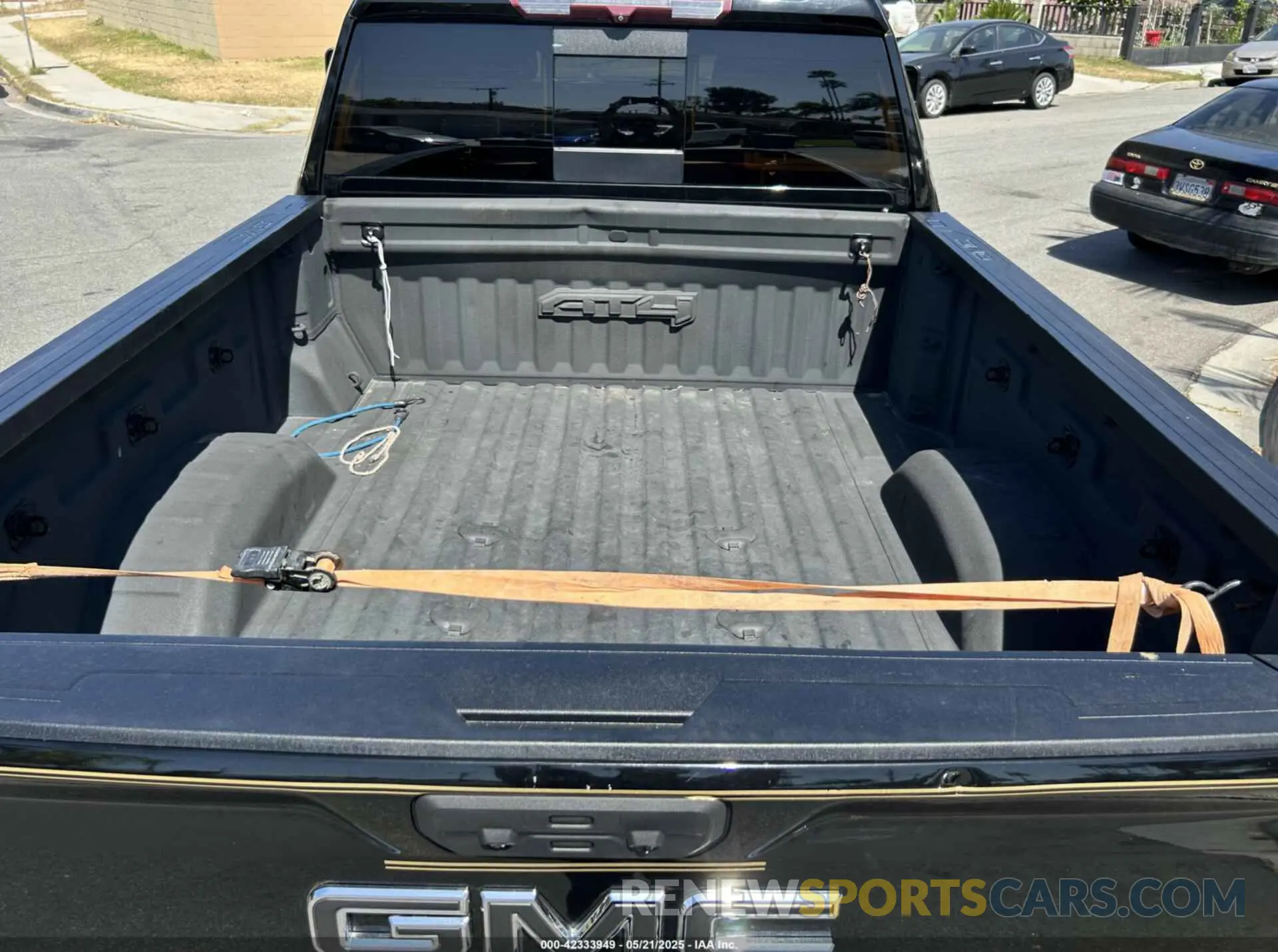 13 Photograph of a damaged car 1GT49PEY4LF160222 GMC SIERRA 2500HD 2020