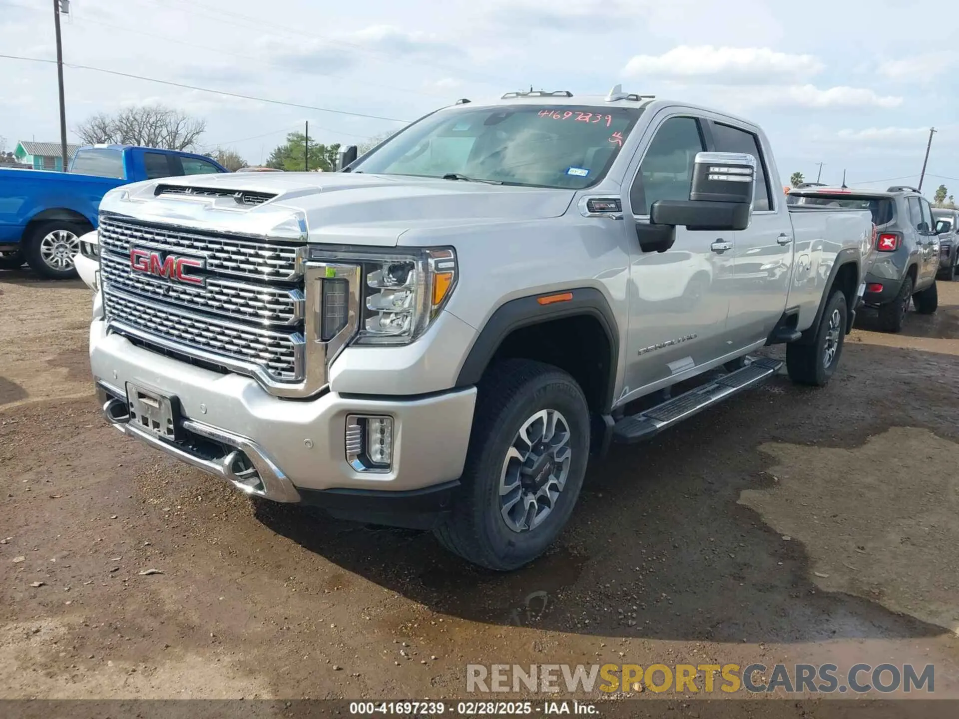 2 Photograph of a damaged car 1GT49RE76LF188395 GMC SIERRA 2500HD 2020
