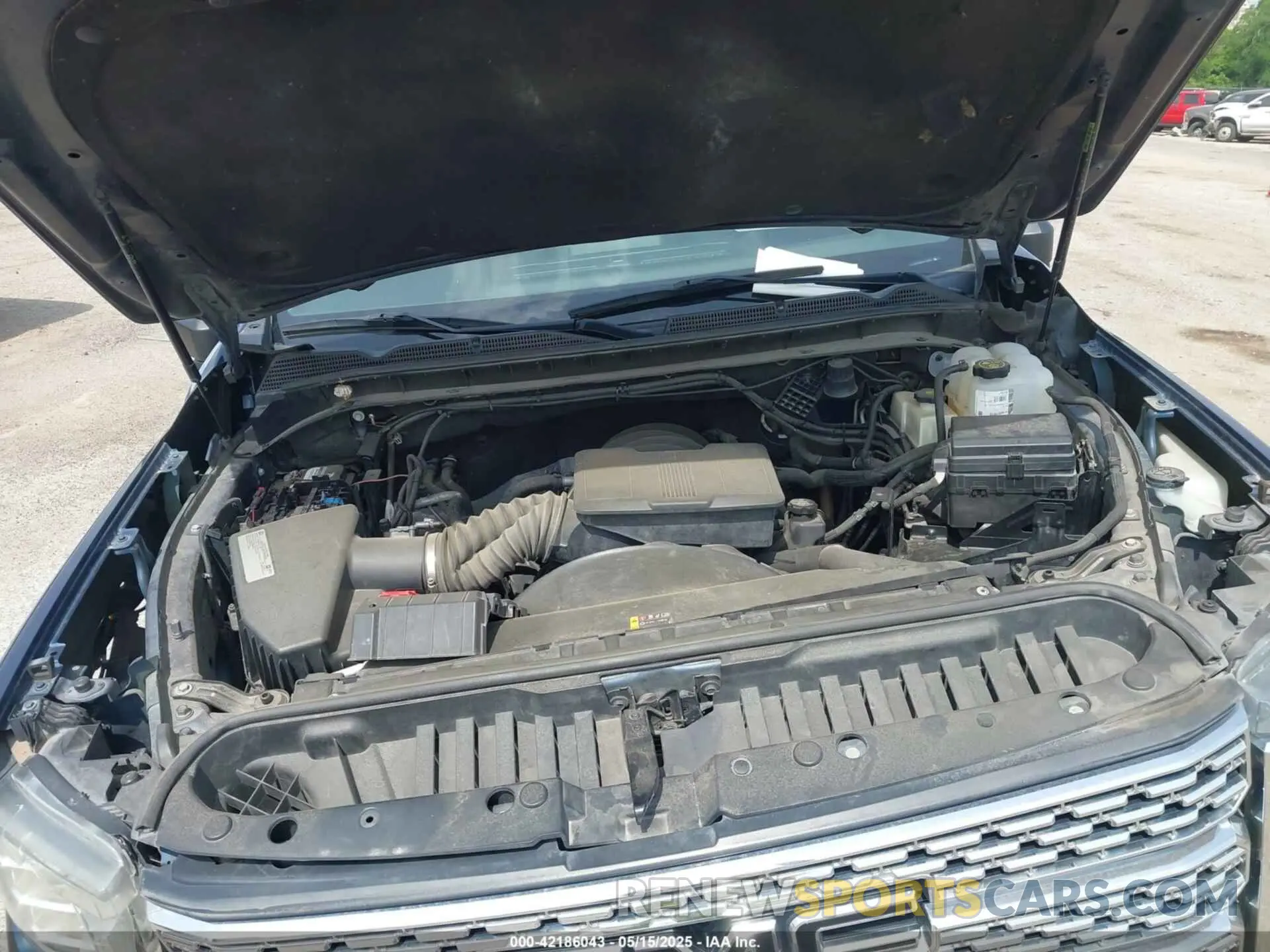 9 Photograph of a damaged car 1GT49RE7XLF322129 GMC SIERRA 2500HD 2020