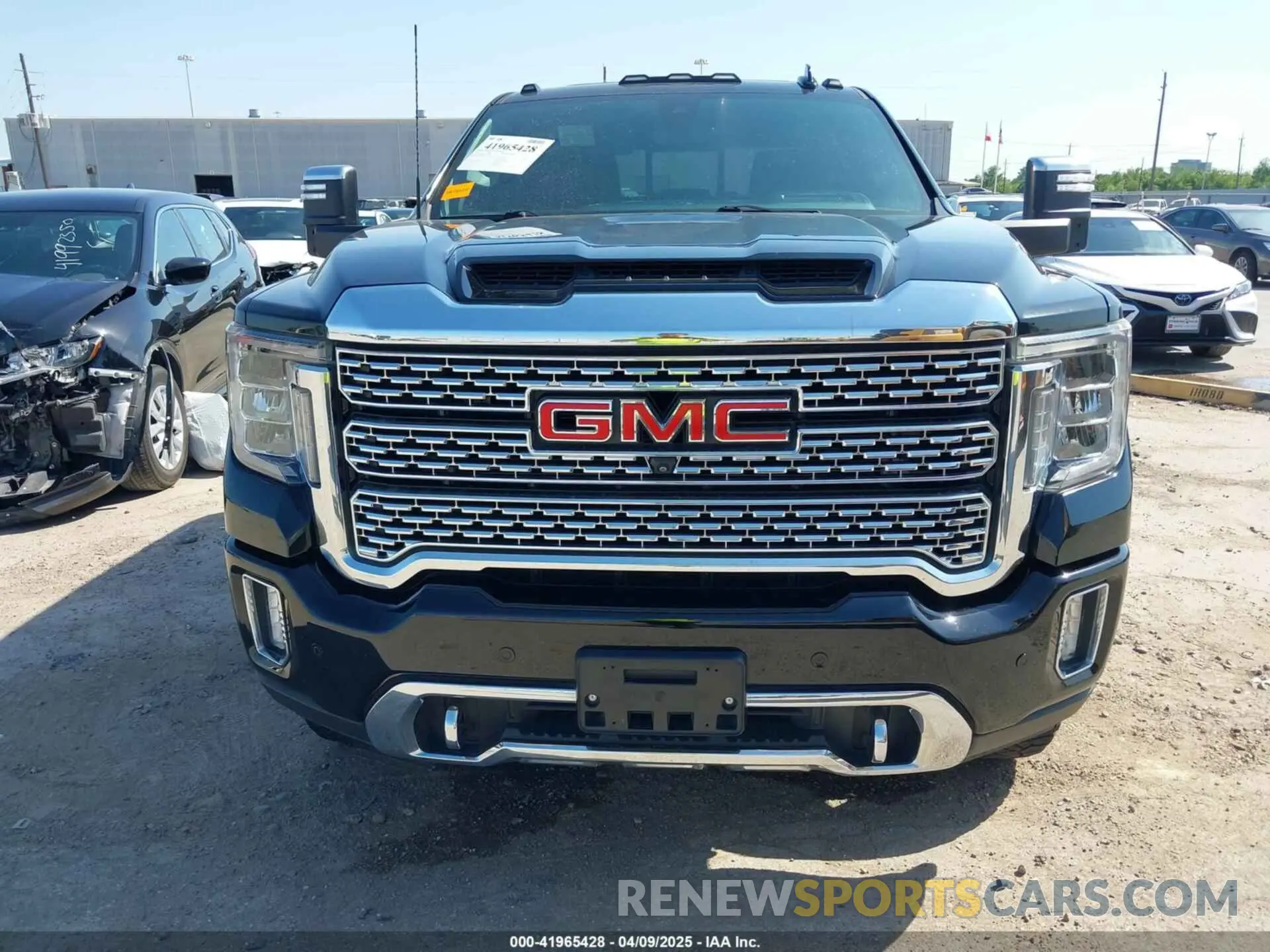 11 Photograph of a damaged car 1GT49REY1LF209081 GMC SIERRA 2500HD 2020