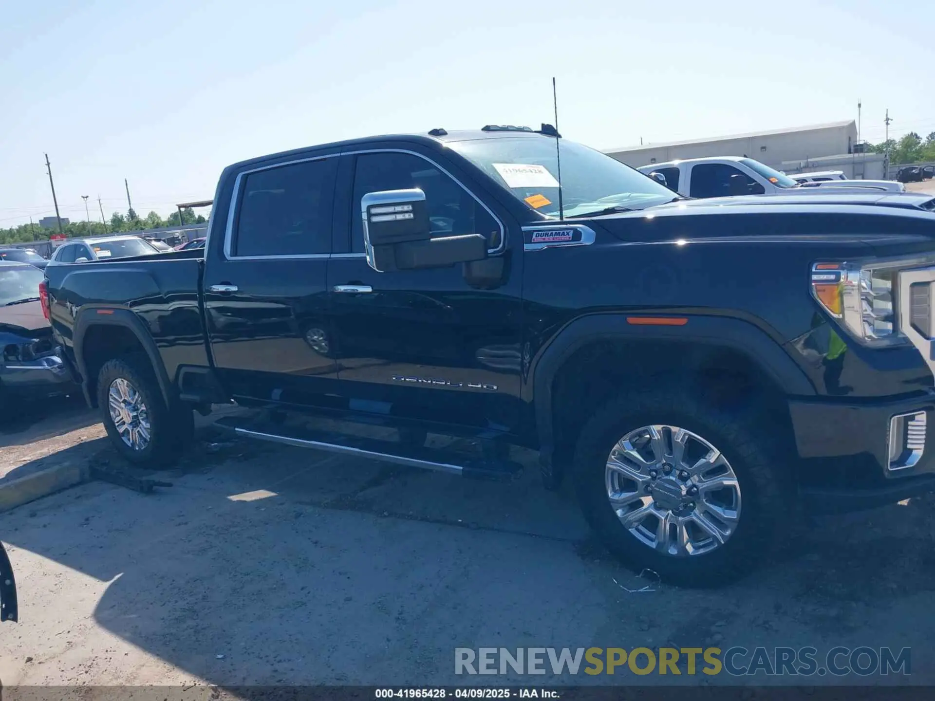 13 Photograph of a damaged car 1GT49REY1LF209081 GMC SIERRA 2500HD 2020