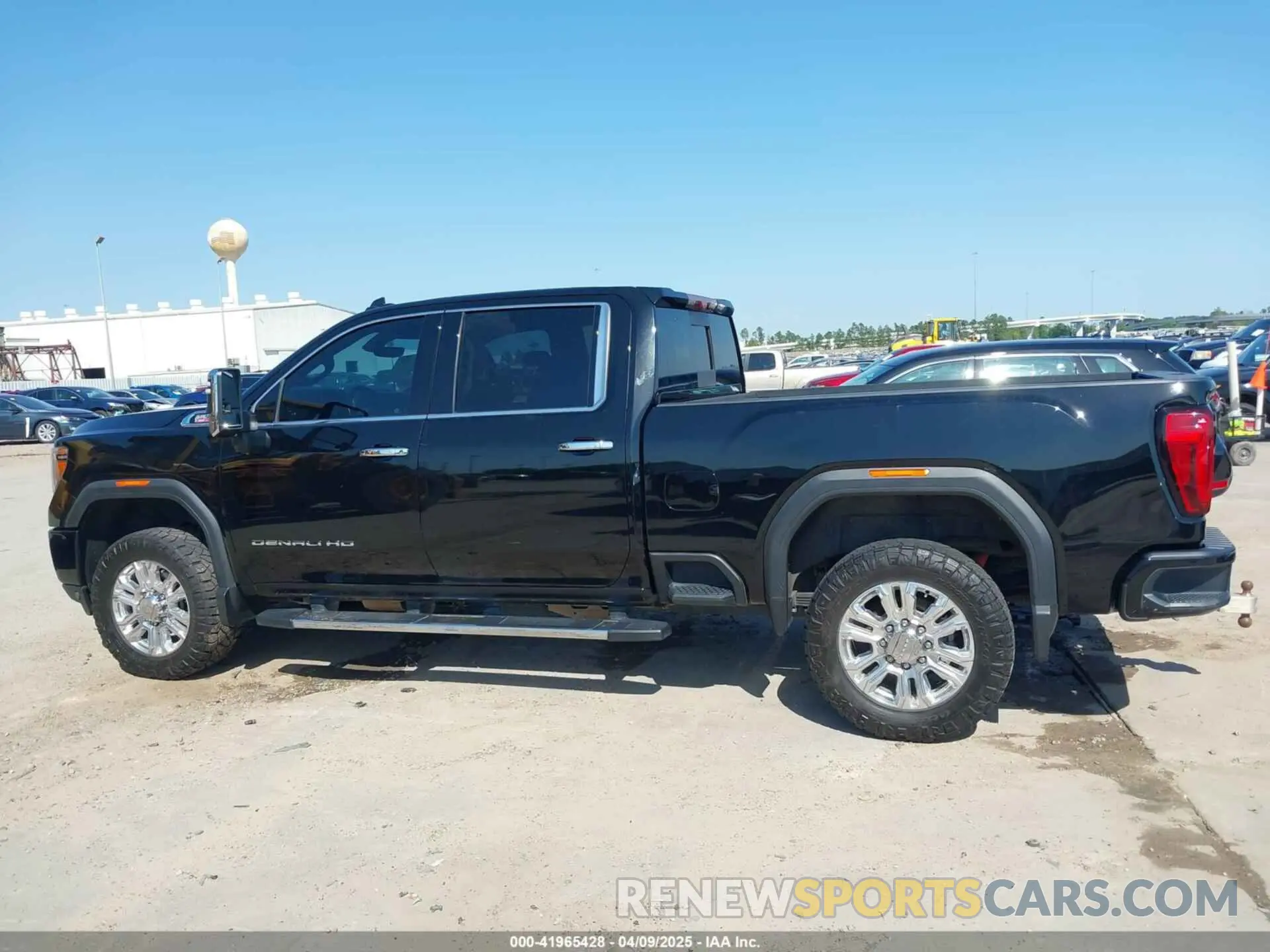 14 Photograph of a damaged car 1GT49REY1LF209081 GMC SIERRA 2500HD 2020