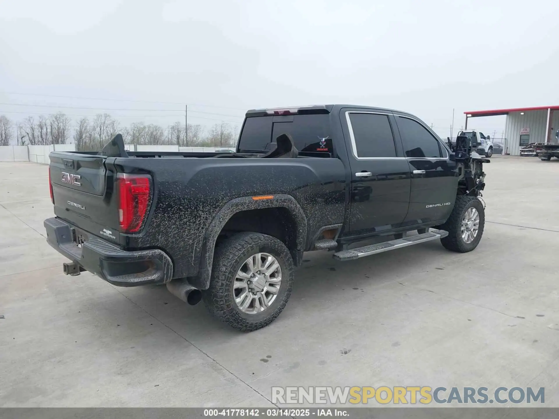 4 Photograph of a damaged car 1GT49REY3LF108320 GMC SIERRA 2500HD 2020