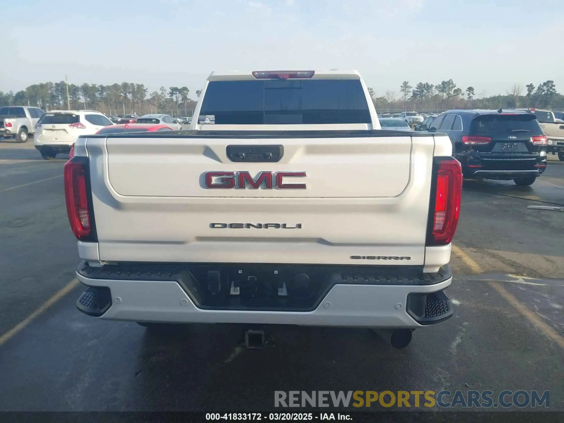 15 Photograph of a damaged car 1GT49REY4LF308414 GMC SIERRA 2500HD 2020