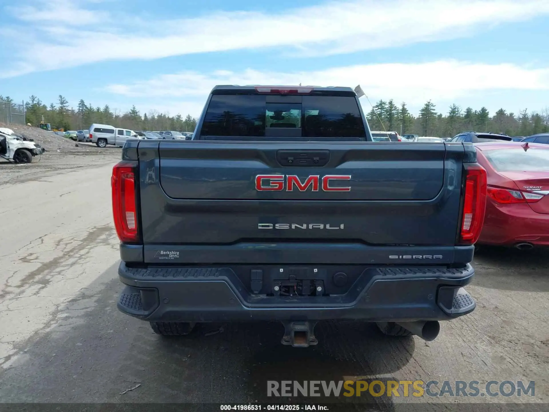 17 Photograph of a damaged car 1GT49REY4LF325794 GMC SIERRA 2500HD 2020