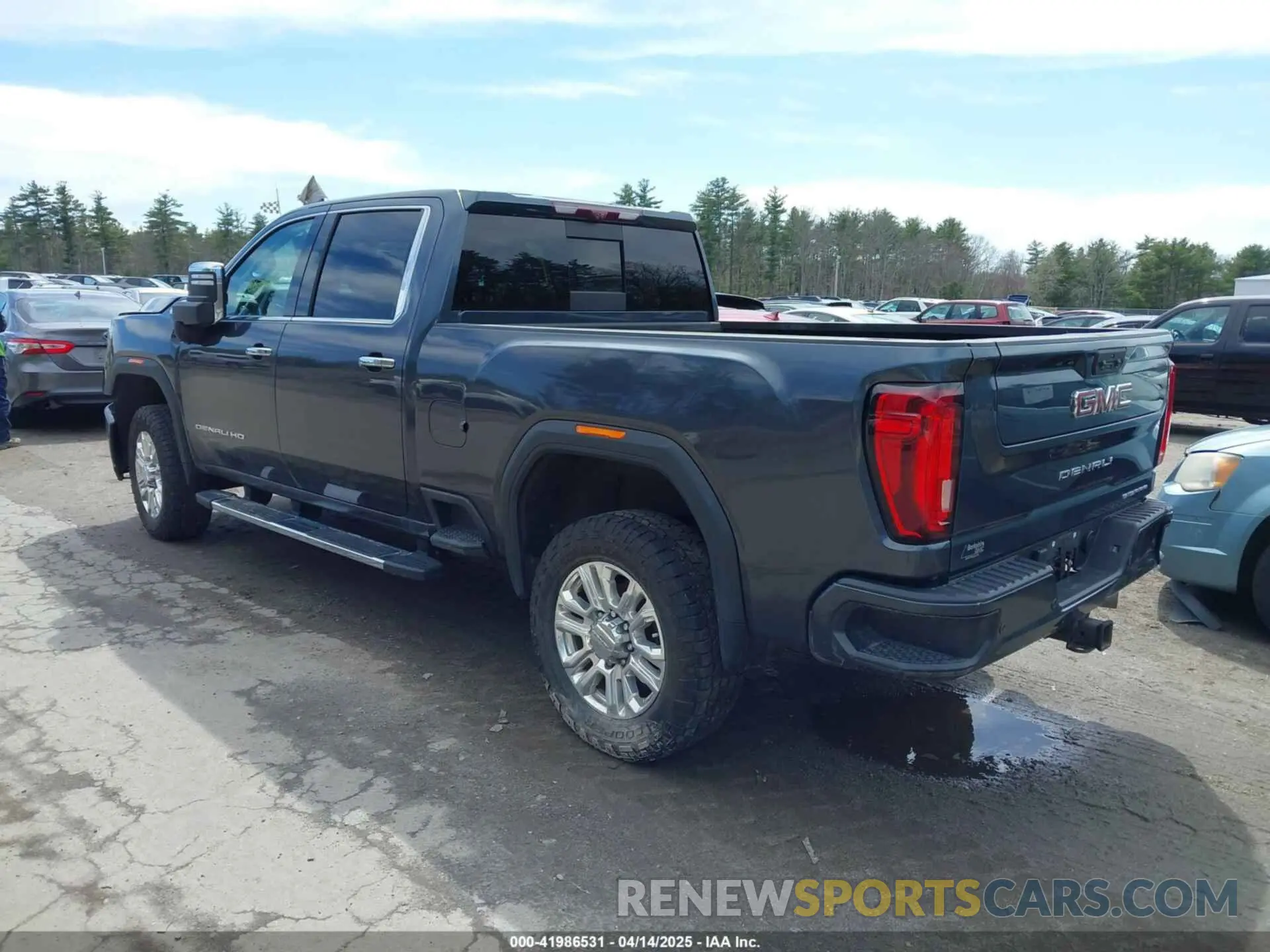 3 Photograph of a damaged car 1GT49REY4LF325794 GMC SIERRA 2500HD 2020
