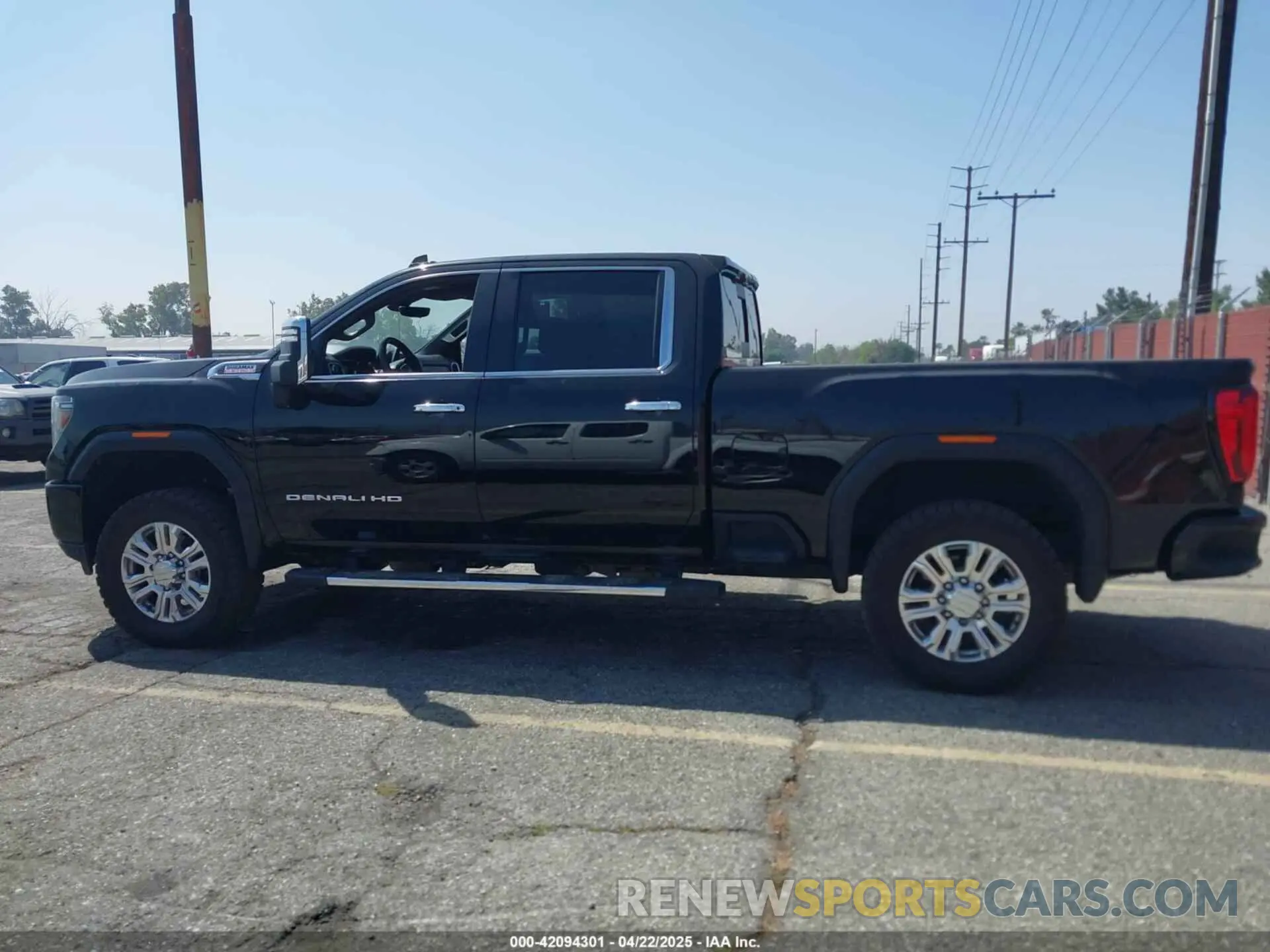 15 Photograph of a damaged car 1GT49REY5LF107153 GMC SIERRA 2500HD 2020
