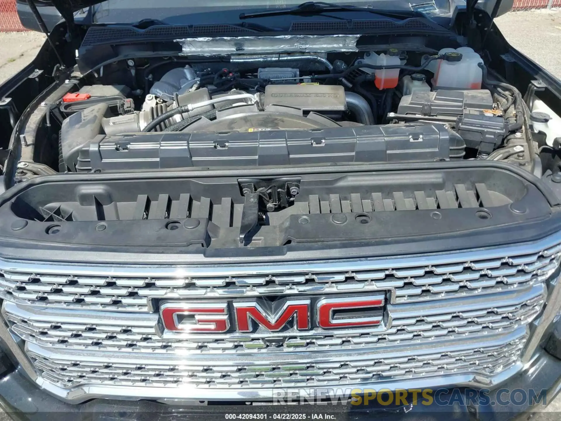 9 Photograph of a damaged car 1GT49REY5LF107153 GMC SIERRA 2500HD 2020