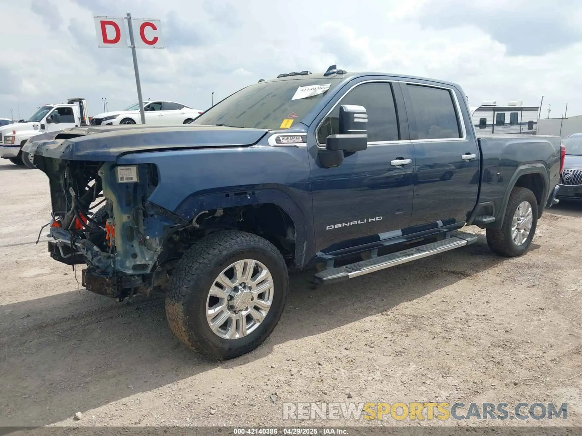 2 Photograph of a damaged car 1GT49REY5LF337601 GMC SIERRA 2500HD 2020