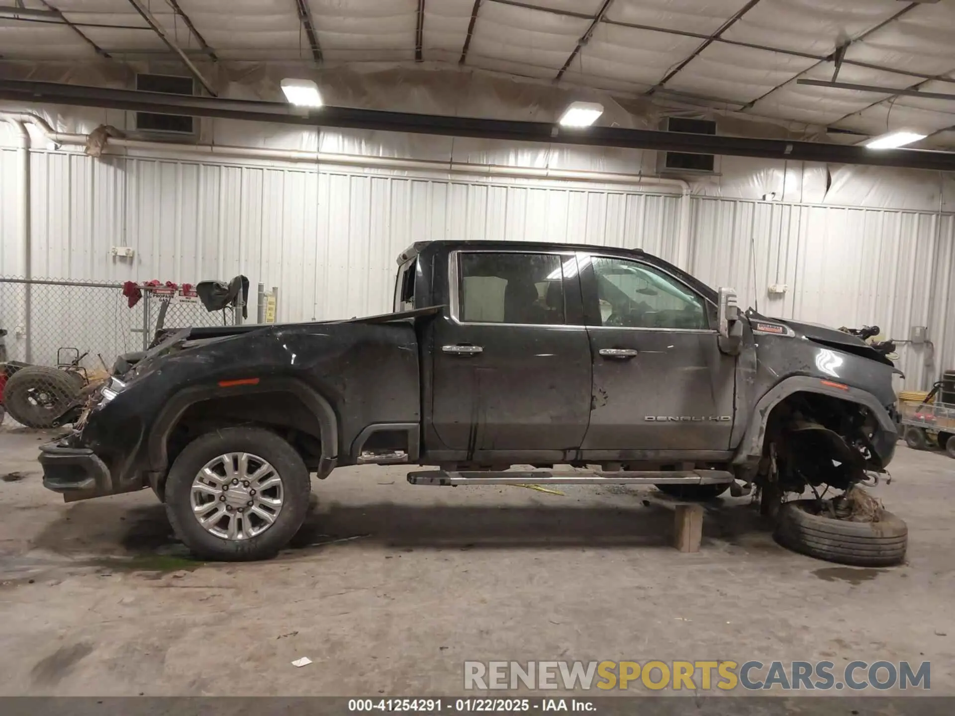 14 Photograph of a damaged car 1GT49REY6LF126360 GMC SIERRA 2500HD 2020