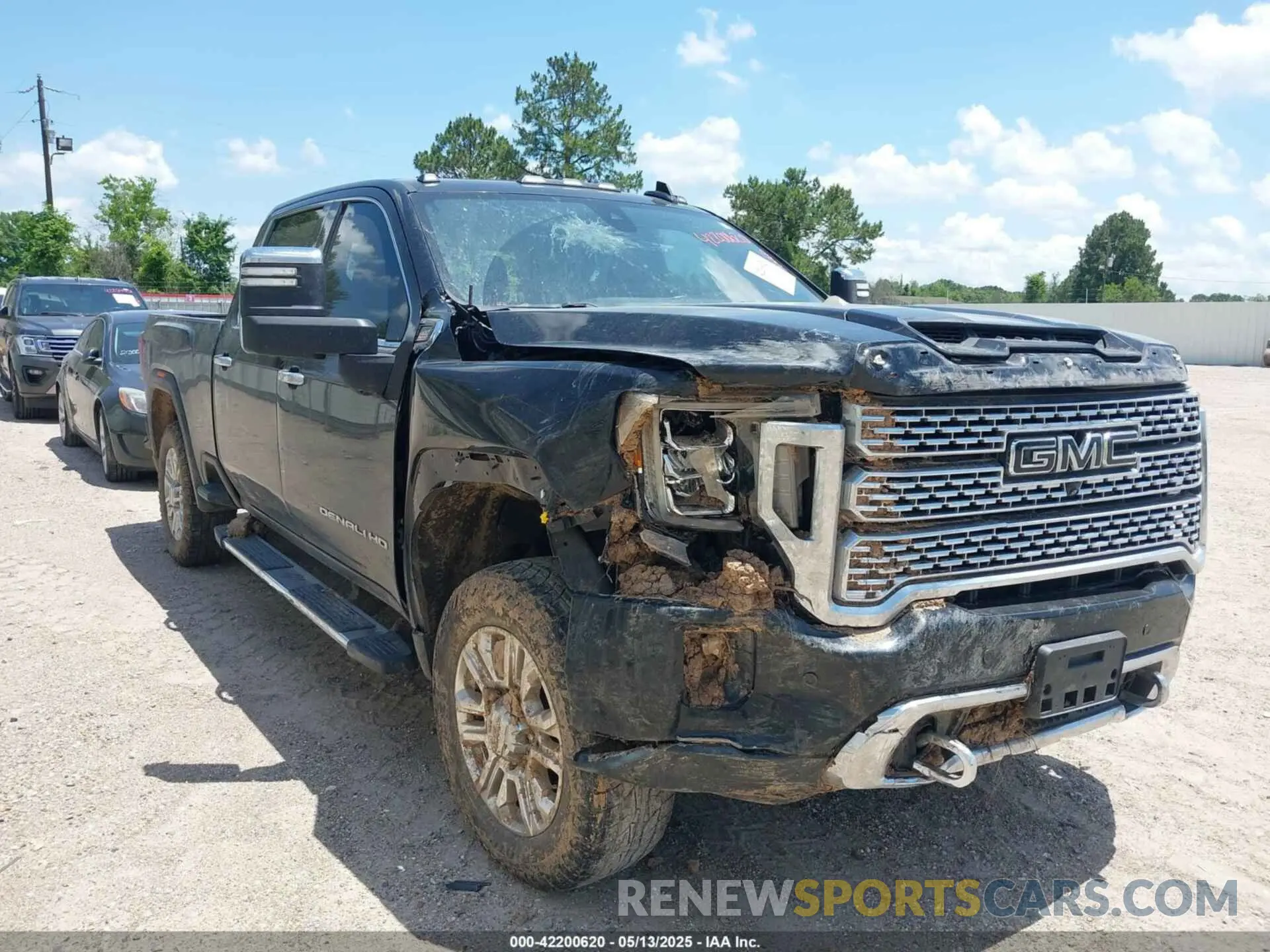 10 Photograph of a damaged car 1GT49REY7LF197213 GMC SIERRA 2500HD 2020