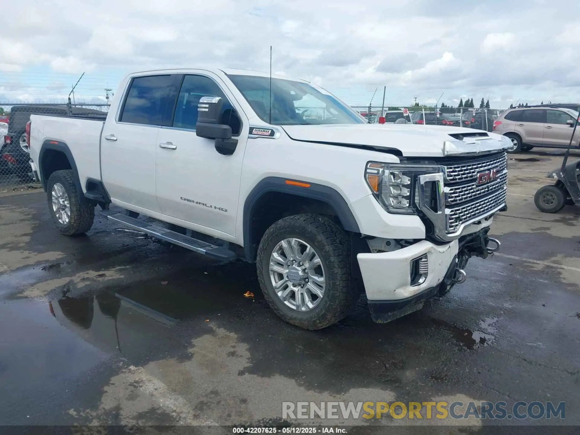 1 Photograph of a damaged car 1GT49REY8LF157240 GMC SIERRA 2500HD 2020