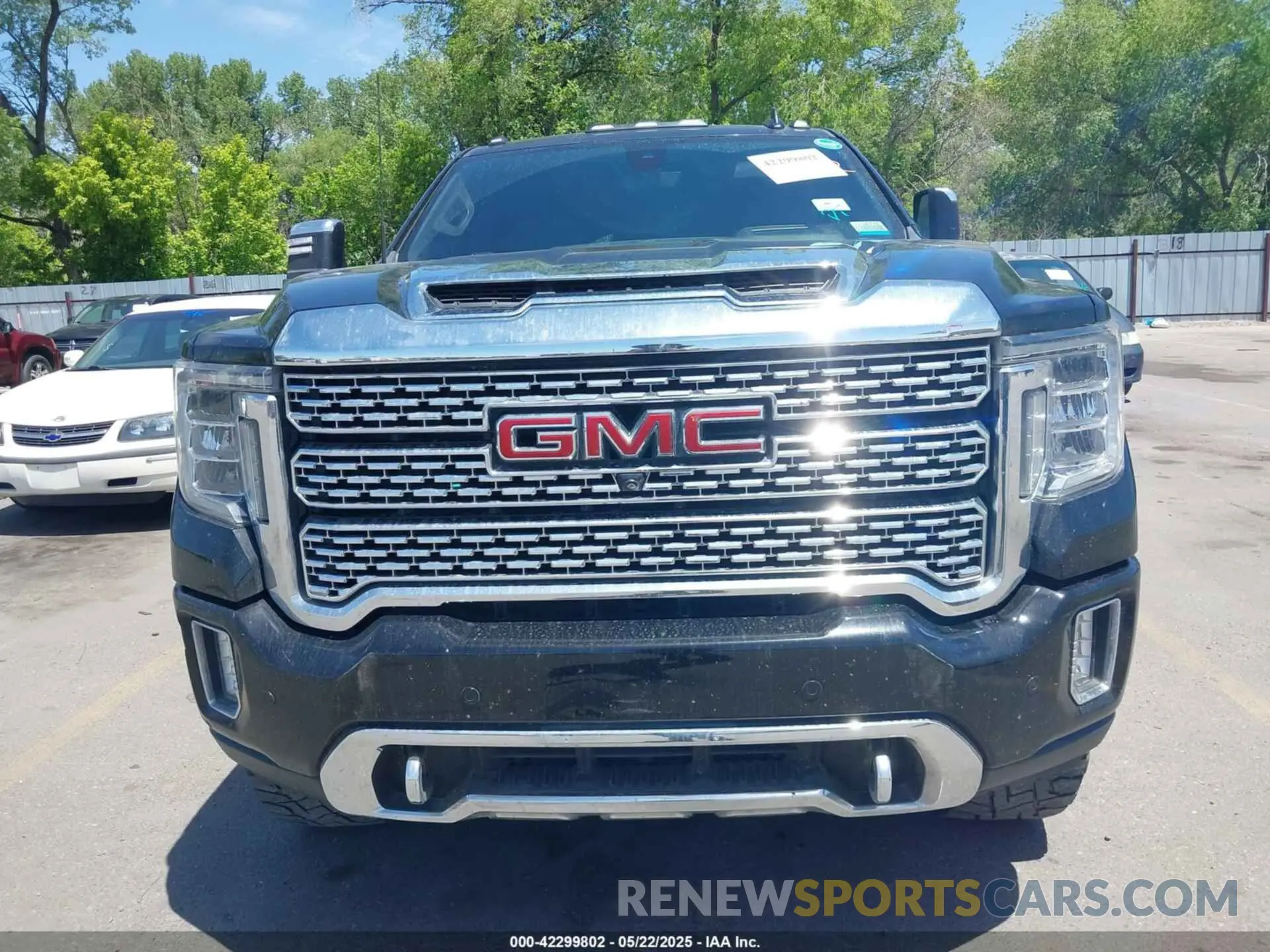 13 Photograph of a damaged car 1GT49REY9LF298348 GMC SIERRA 2500HD 2020