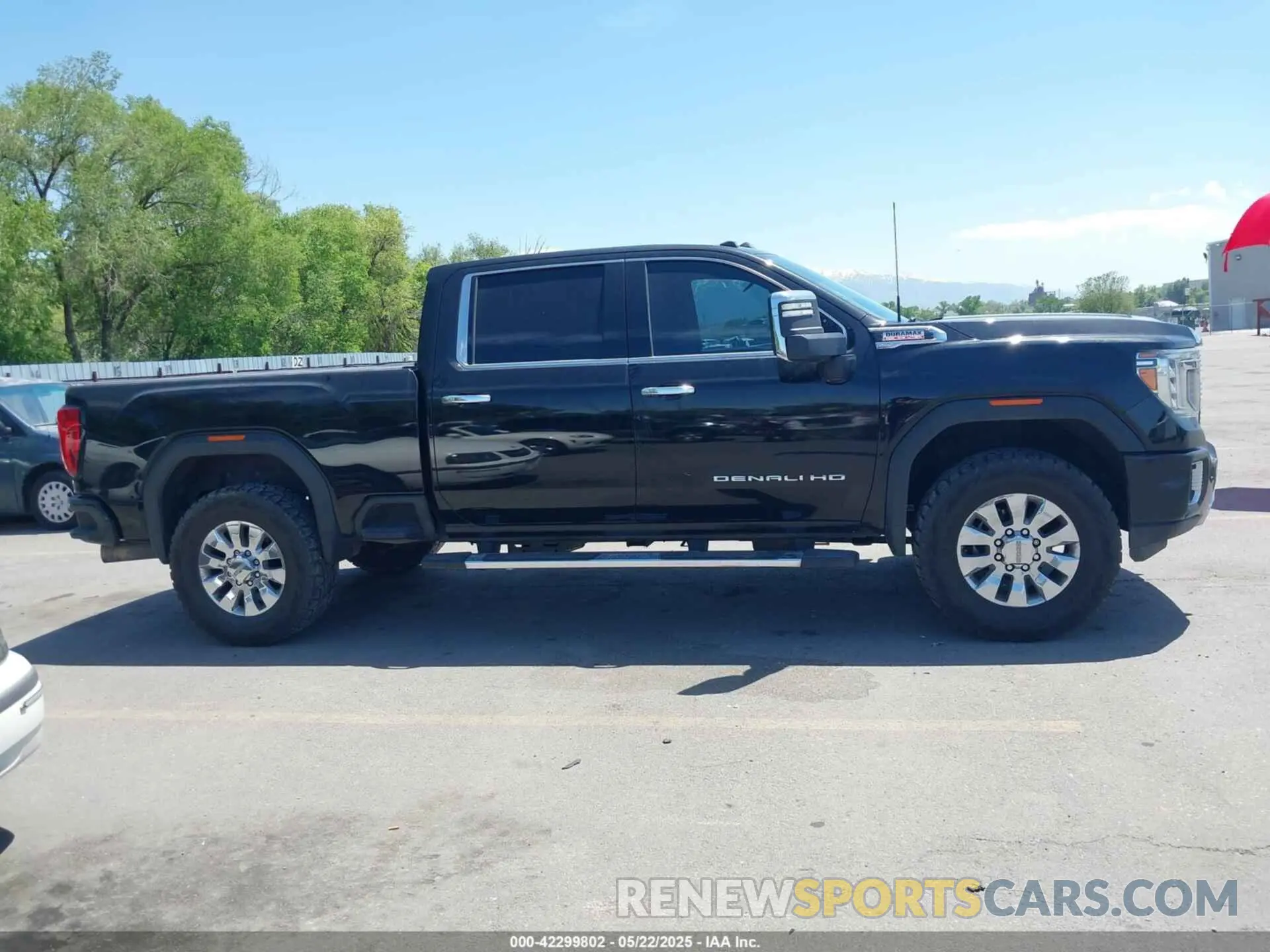 14 Photograph of a damaged car 1GT49REY9LF298348 GMC SIERRA 2500HD 2020