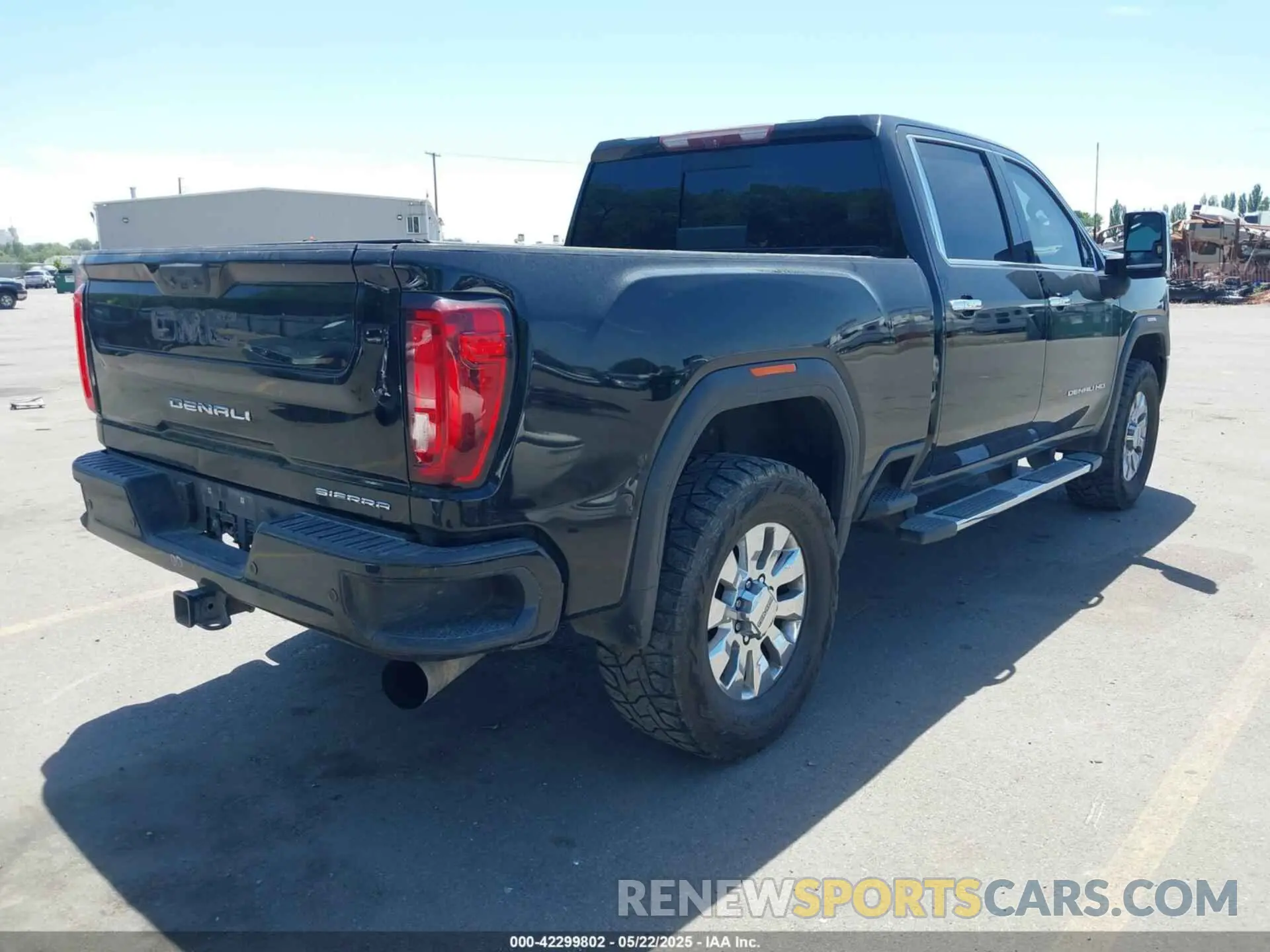4 Photograph of a damaged car 1GT49REY9LF298348 GMC SIERRA 2500HD 2020