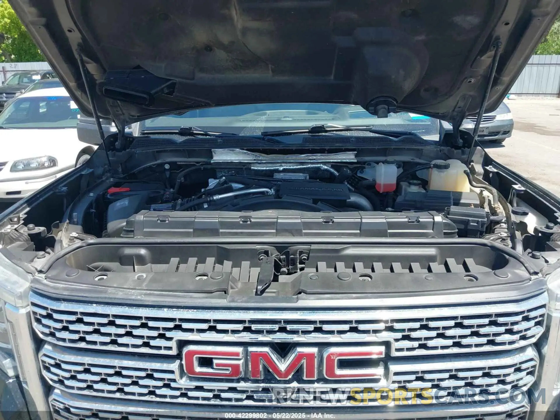 9 Photograph of a damaged car 1GT49REY9LF298348 GMC SIERRA 2500HD 2020