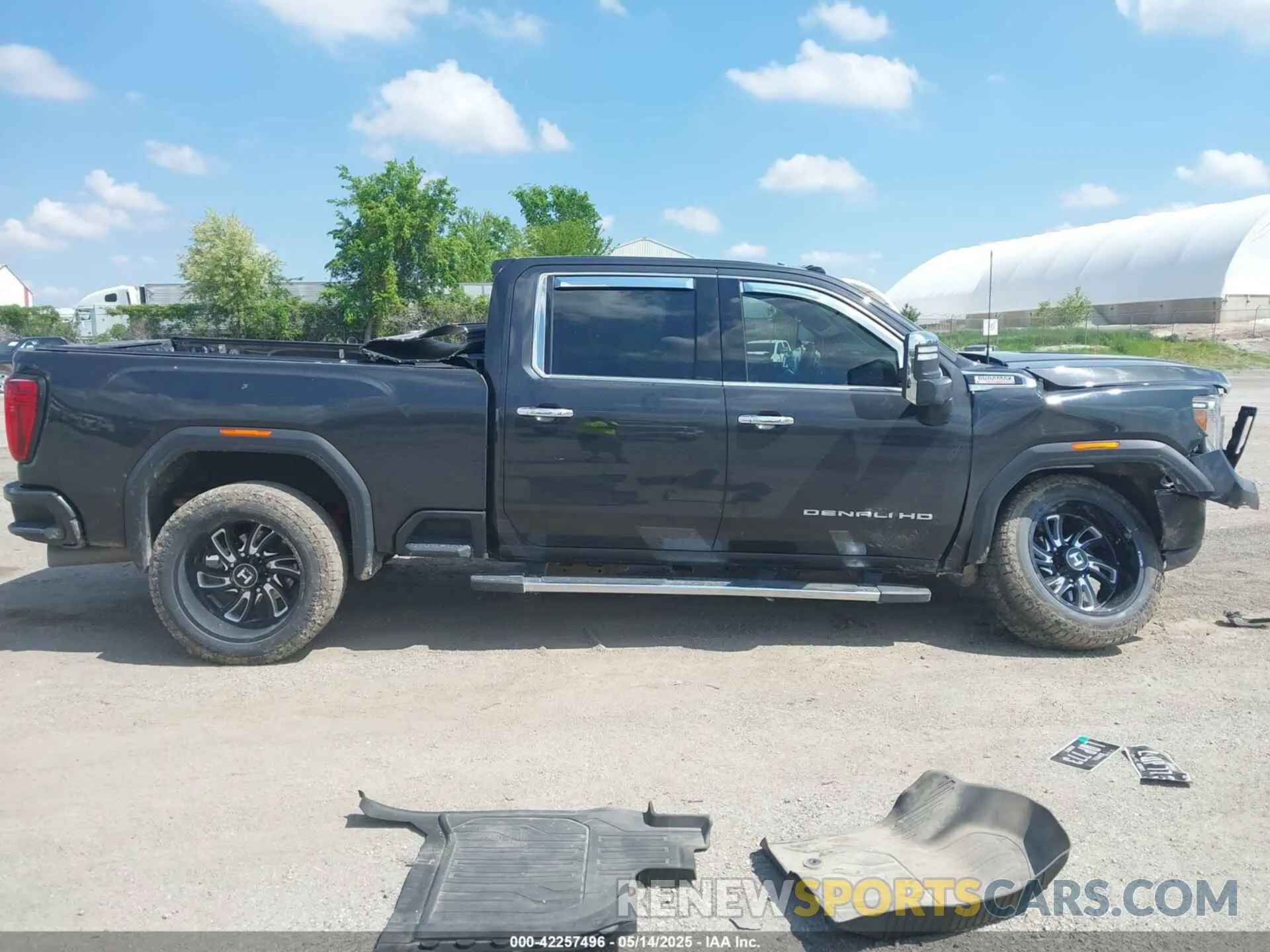13 Photograph of a damaged car 1GT49REYXLF209452 GMC SIERRA 2500HD 2020