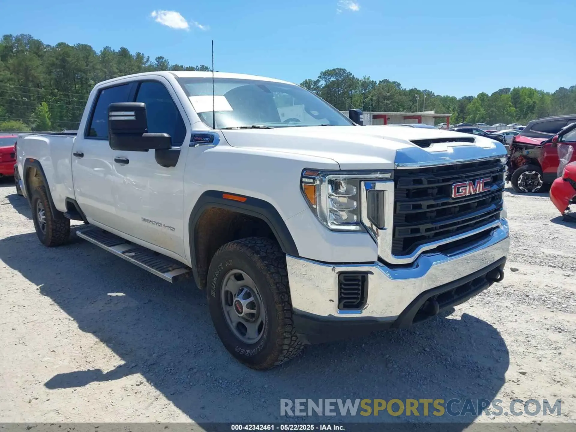 1 Photograph of a damaged car 1GT49LE74MF127853 GMC SIERRA 2500HD 2021