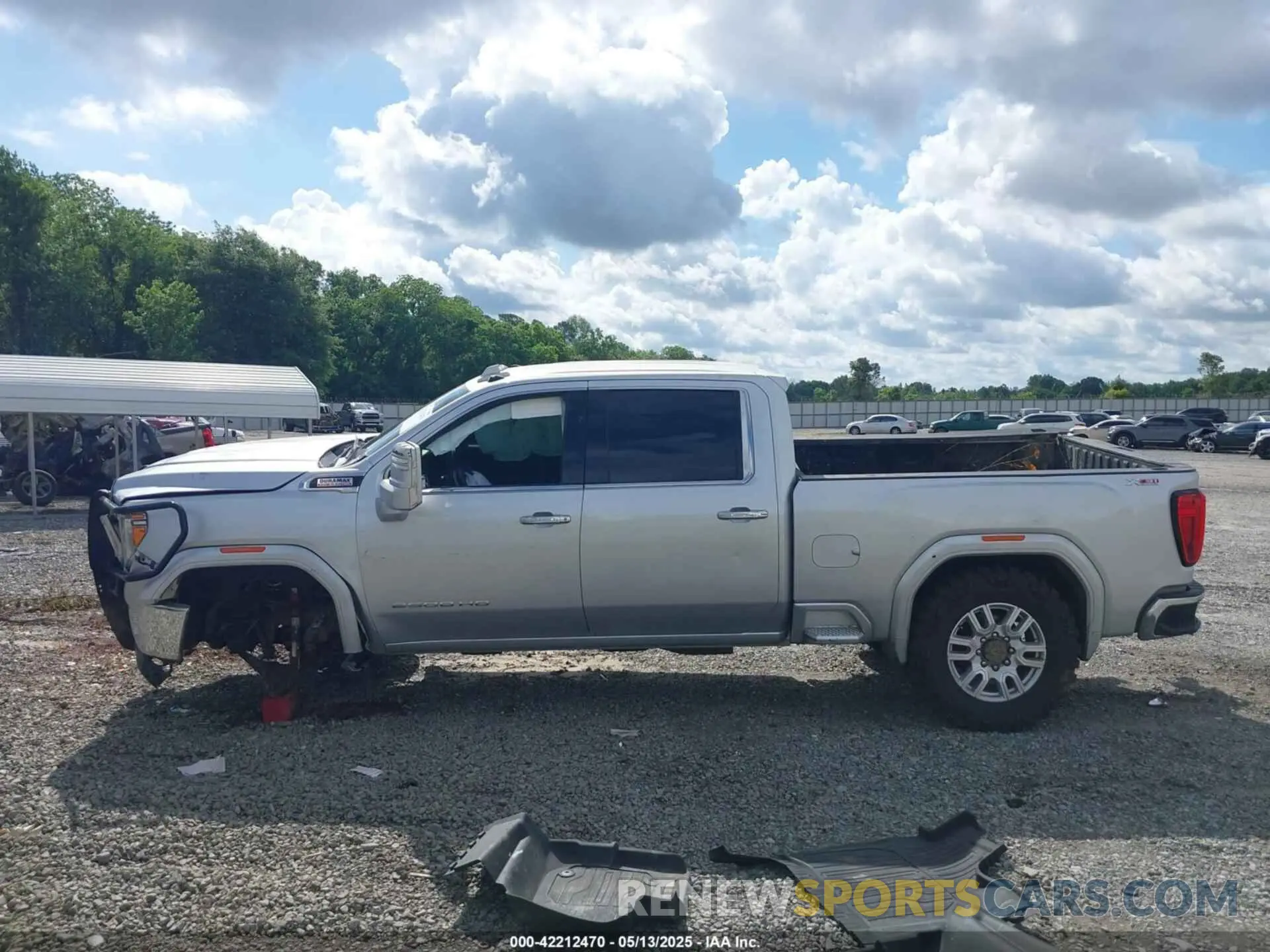 14 Photograph of a damaged car 1GT49NEYXMF281990 GMC SIERRA 2500HD 2021