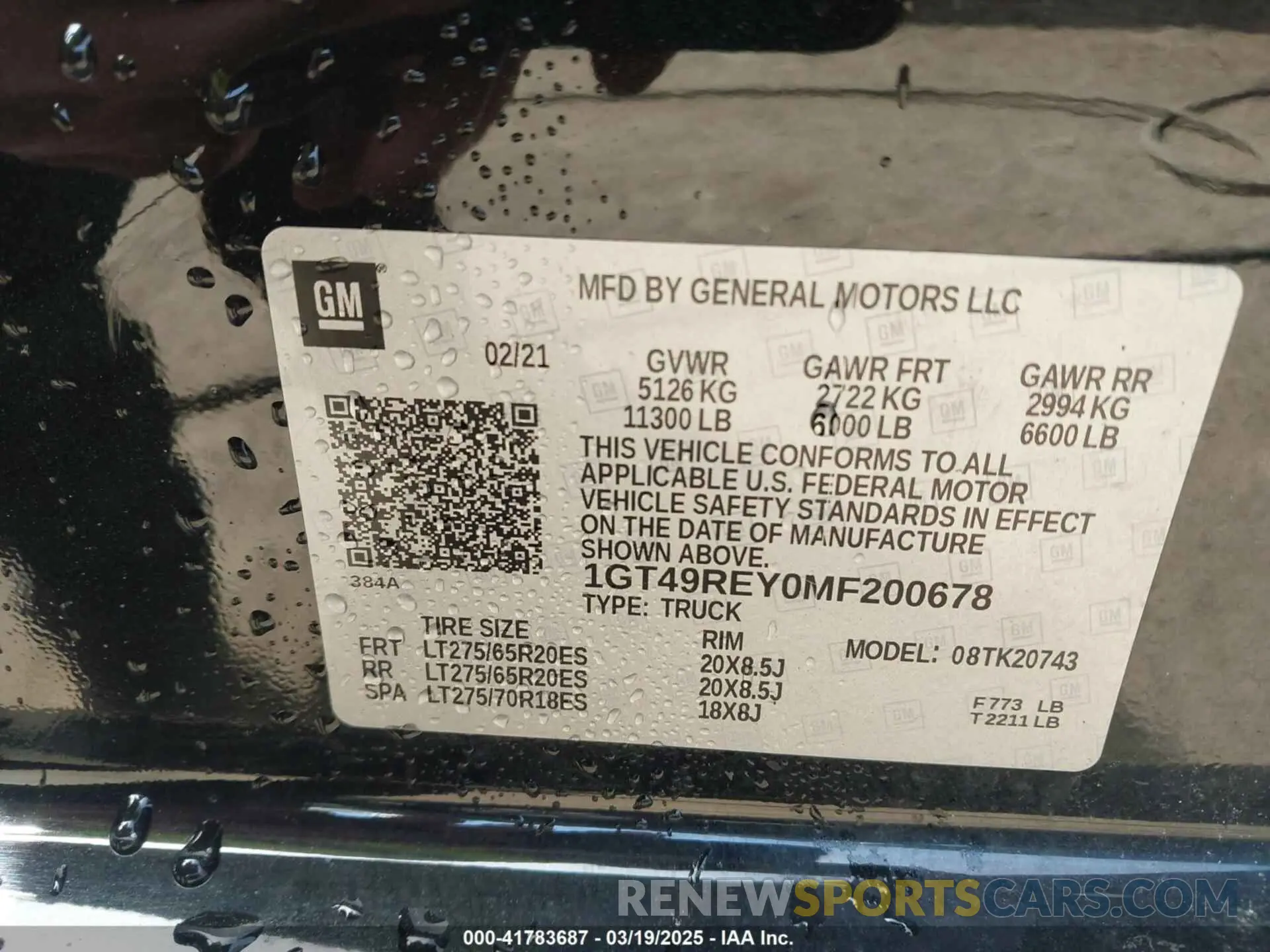 8 Photograph of a damaged car 1GT49REY0MF200678 GMC SIERRA 2500HD 2021