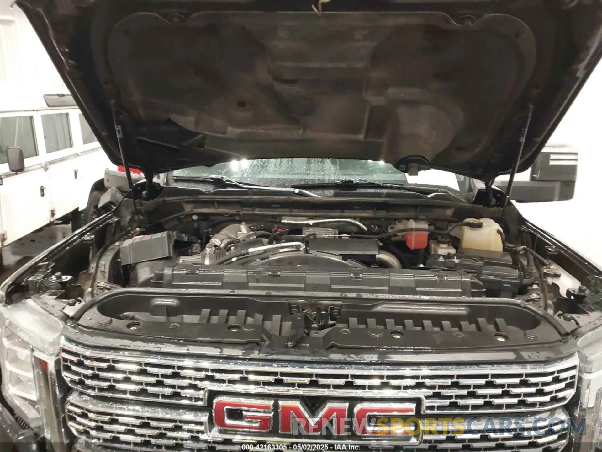 9 Photograph of a damaged car 1GT49REYXMF227709 GMC SIERRA 2500HD 2021