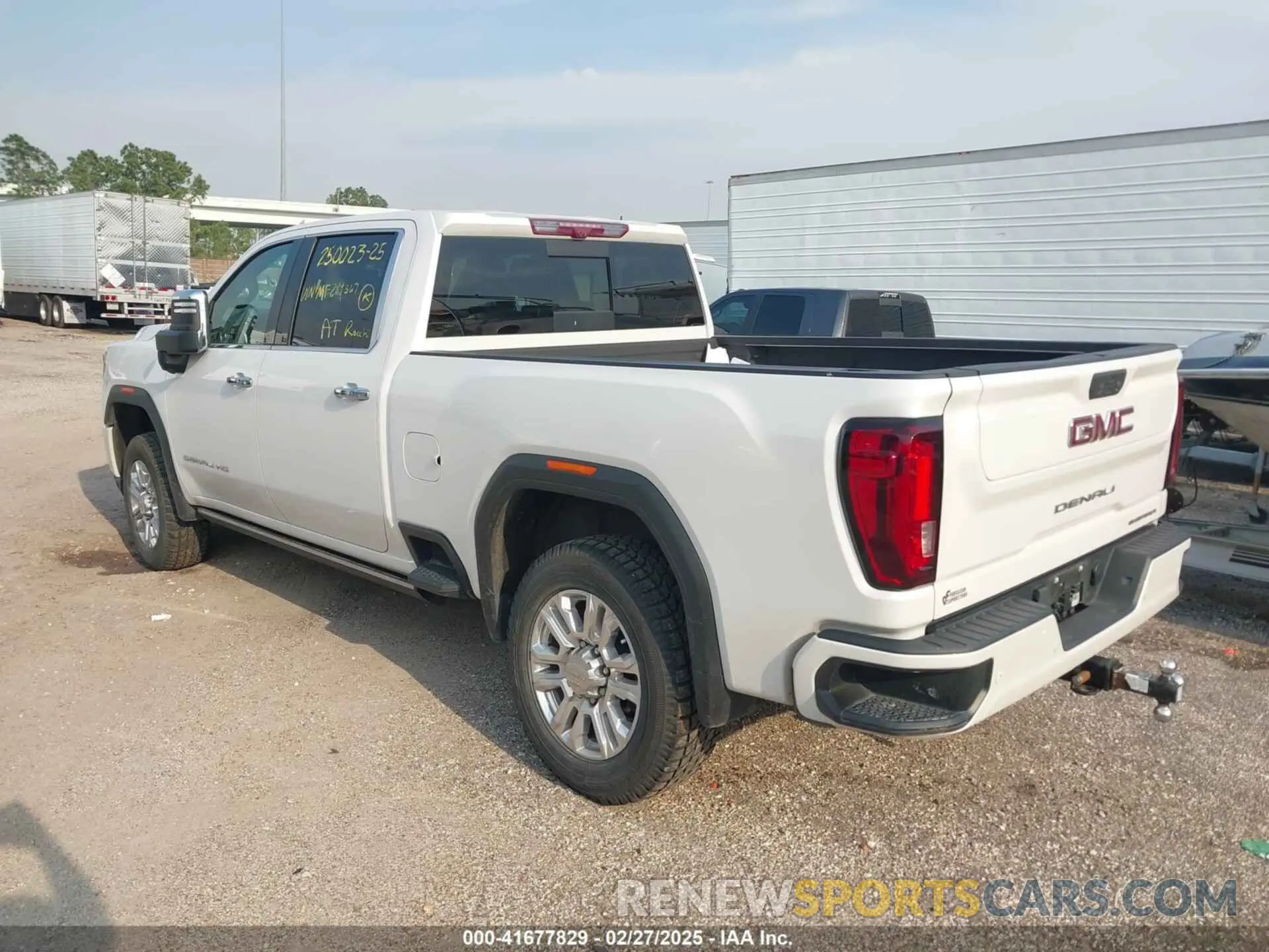 3 Photograph of a damaged car 1GT49REYXMF289367 GMC SIERRA 2500HD 2021