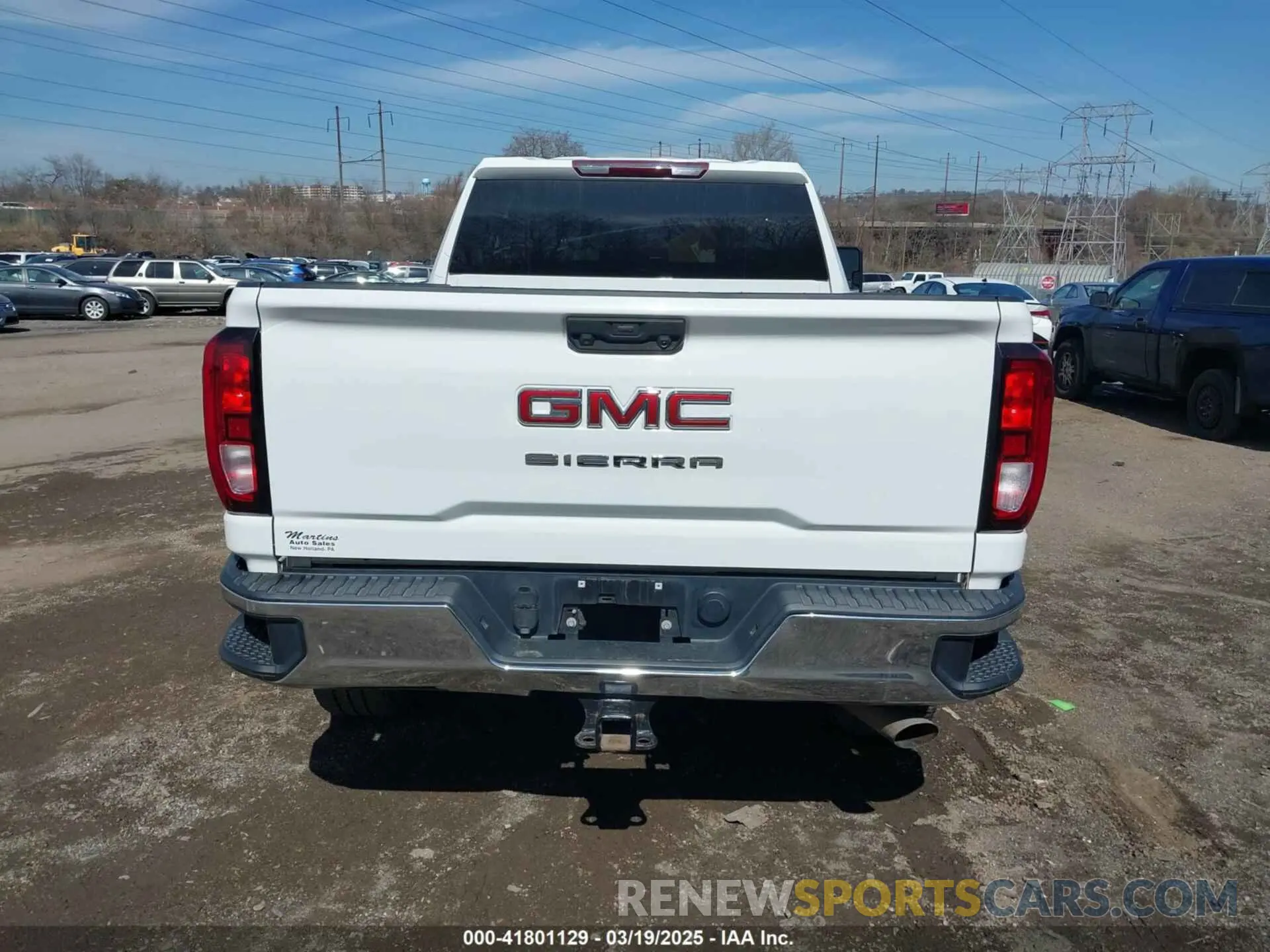 16 Photograph of a damaged car 1GT59LE75MF208395 GMC SIERRA 2500HD 2021