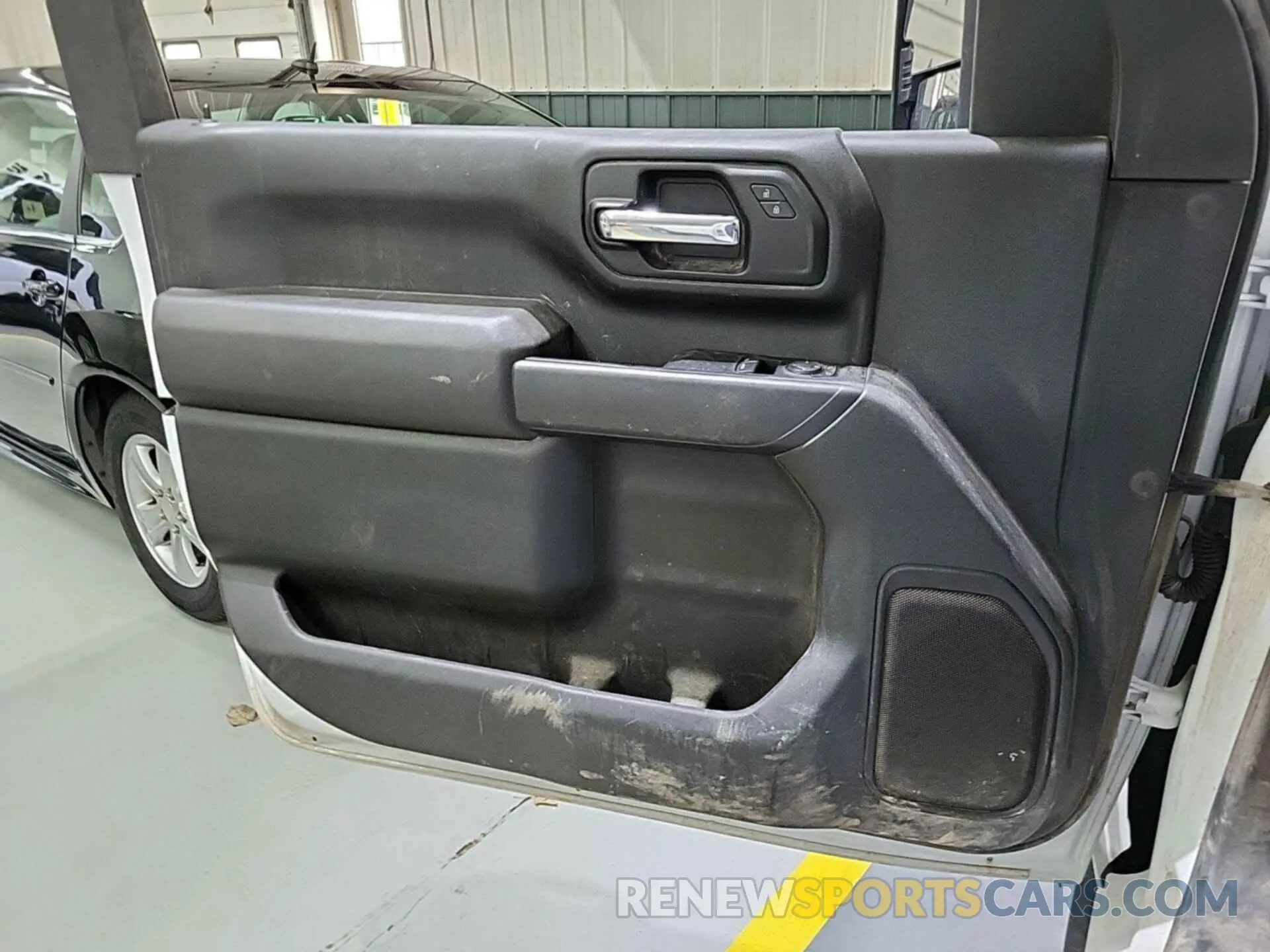 20 Photograph of a damaged car 1GT09LE72NF274995 GMC SIERRA 2500HD 2022