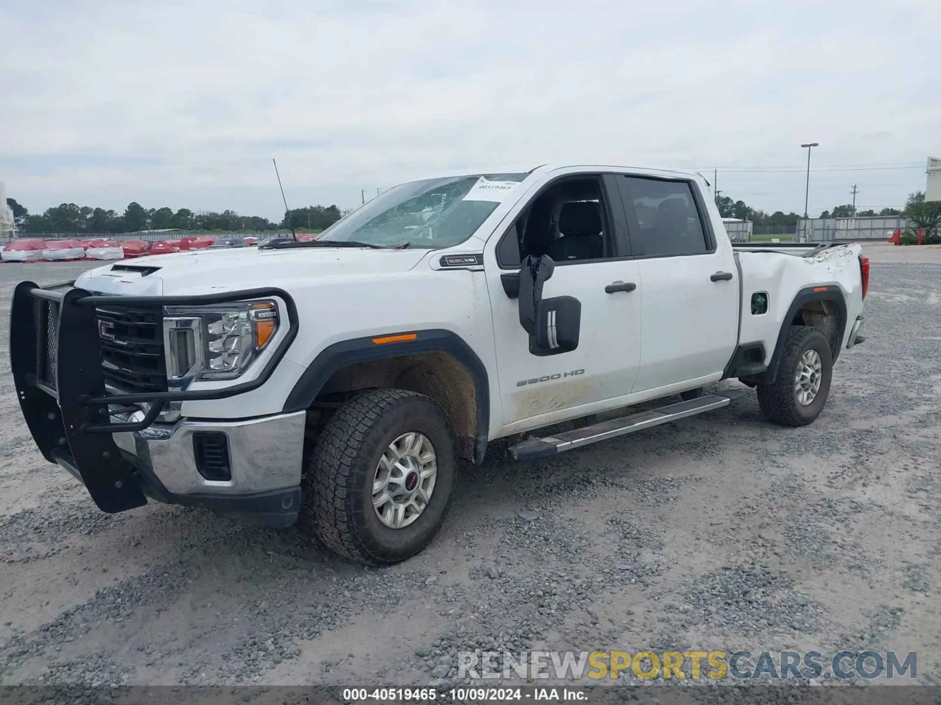 2 Photograph of a damaged car 1GT49LE77NF292961 GMC SIERRA 2500HD 2022