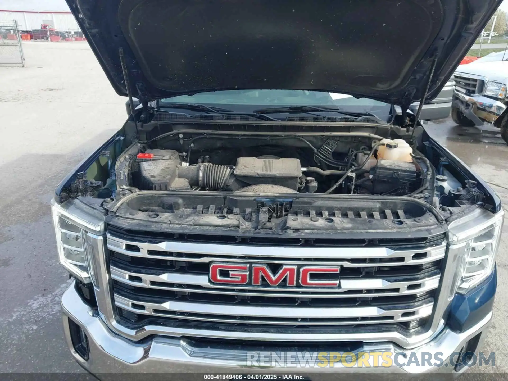 9 Photograph of a damaged car 1GT49ME70NF102651 GMC SIERRA 2500HD 2022