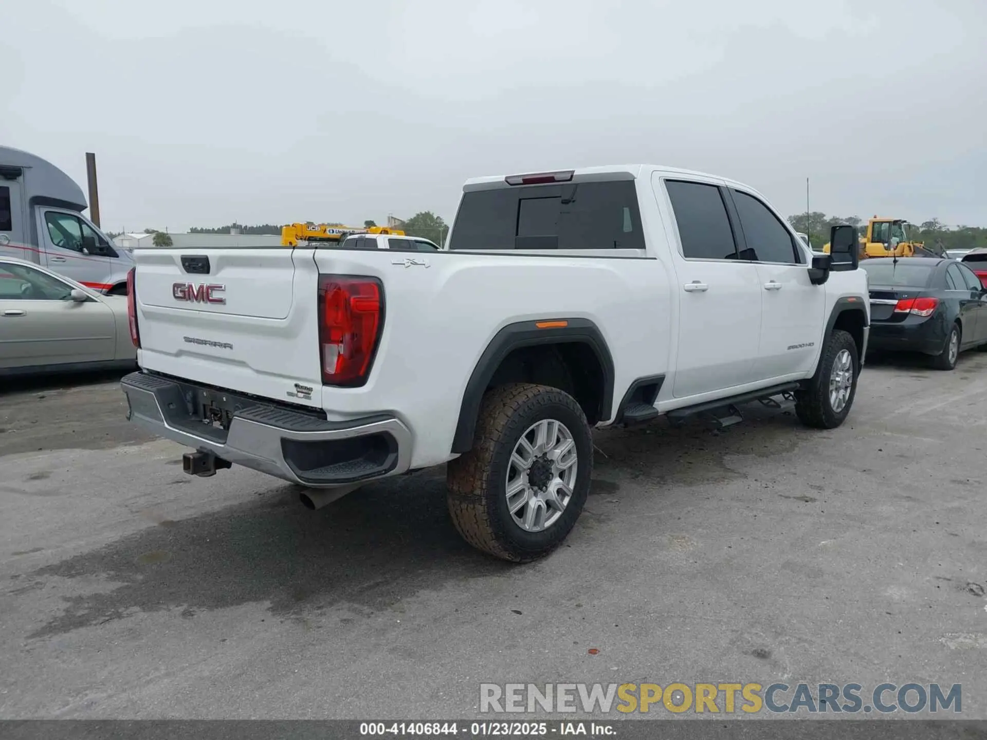 4 Photograph of a damaged car 1GT49ME77NF156609 GMC SIERRA 2500HD 2022