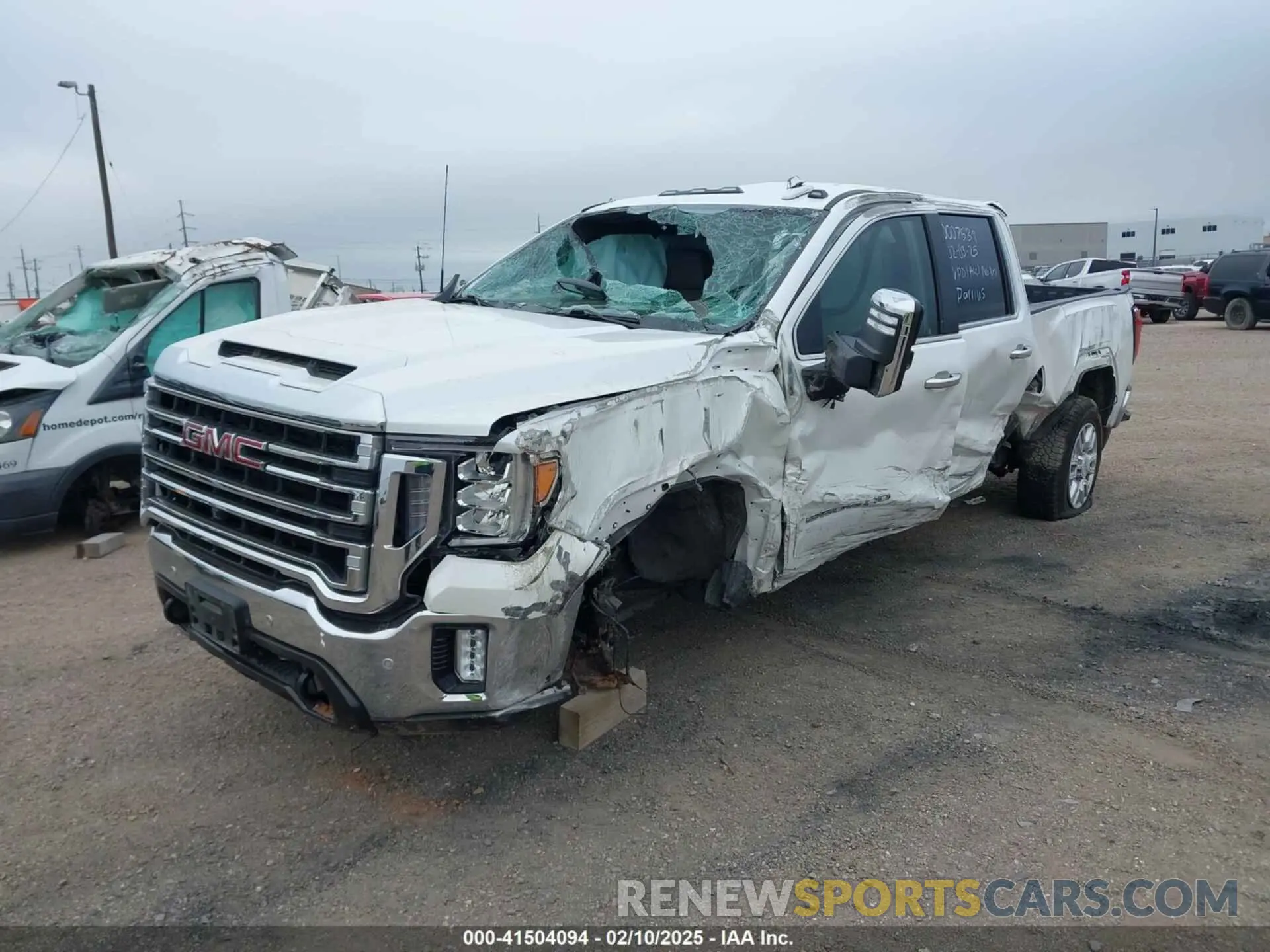 2 Photograph of a damaged car 1GT49NE76NF351977 GMC SIERRA 2500HD 2022