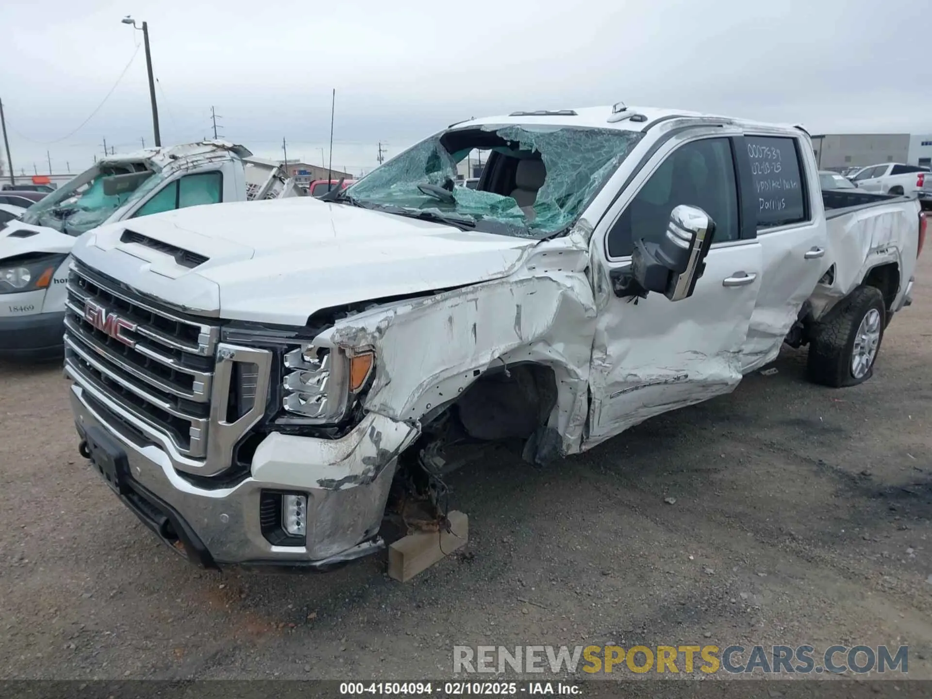 6 Photograph of a damaged car 1GT49NE76NF351977 GMC SIERRA 2500HD 2022