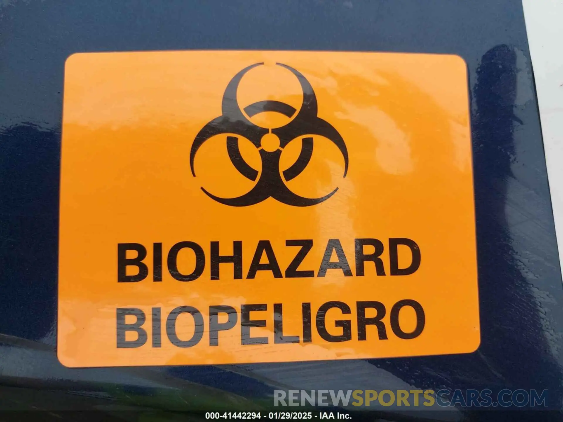 11 Photograph of a damaged car 1GT49PEY6NF154134 GMC SIERRA 2500HD 2022
