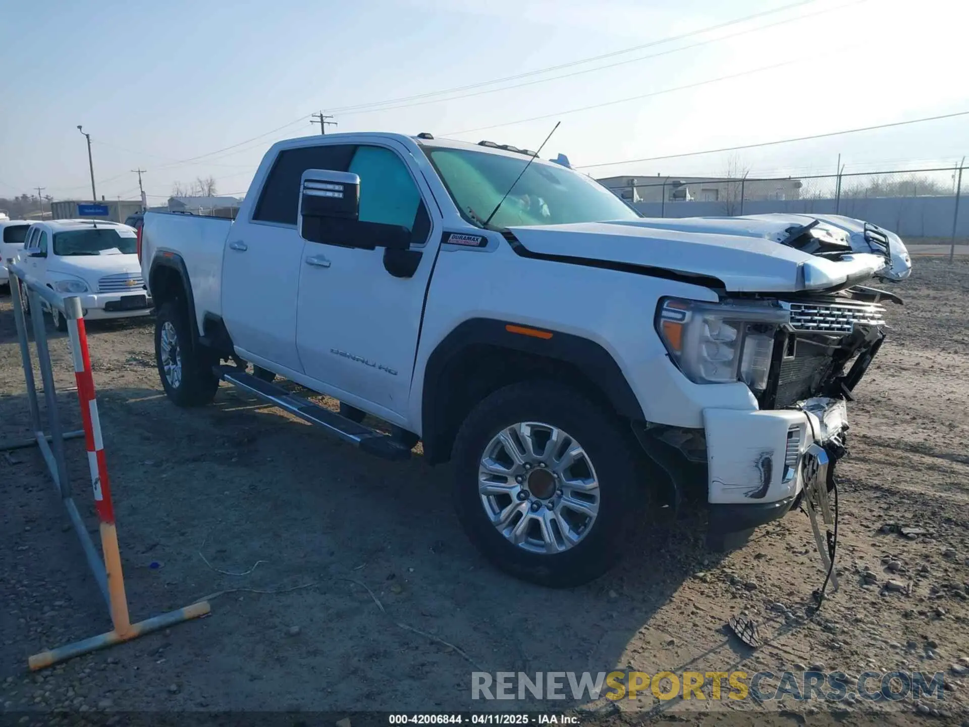 1 Photograph of a damaged car 1GT49REY0NF234251 GMC SIERRA 2500HD 2022