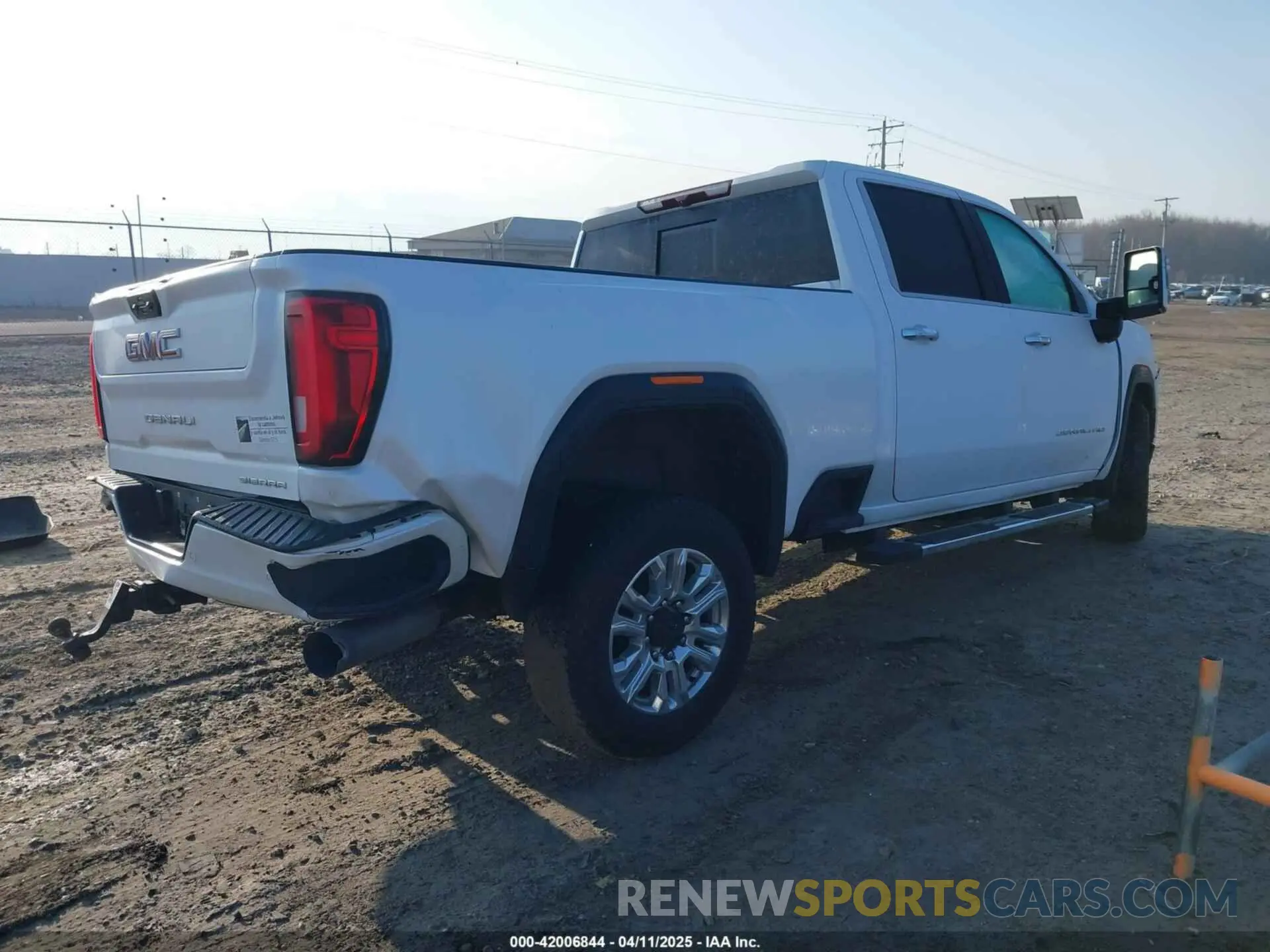 4 Photograph of a damaged car 1GT49REY0NF234251 GMC SIERRA 2500HD 2022