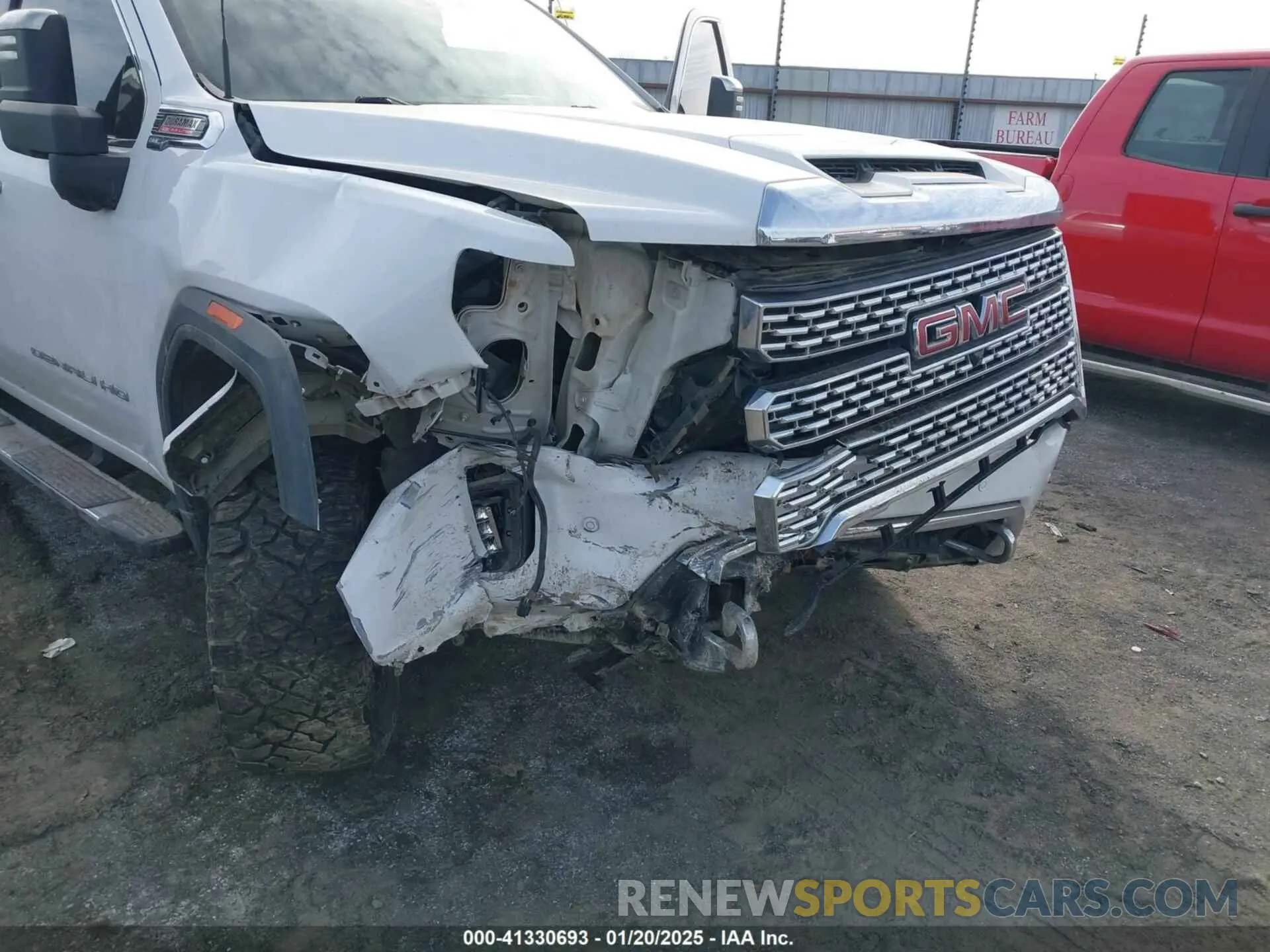10 Photograph of a damaged car 1GT49REY0NF238056 GMC SIERRA 2500HD 2022