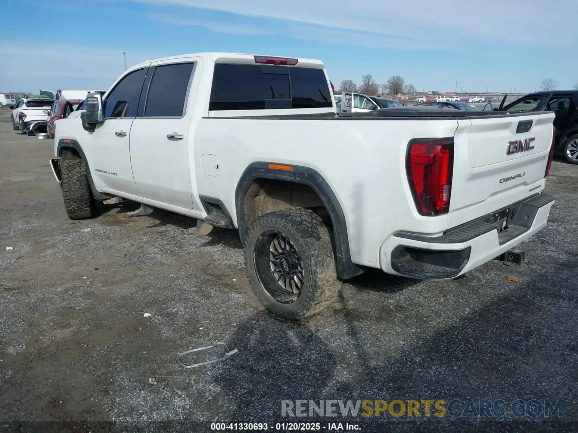 3 Photograph of a damaged car 1GT49REY0NF238056 GMC SIERRA 2500HD 2022
