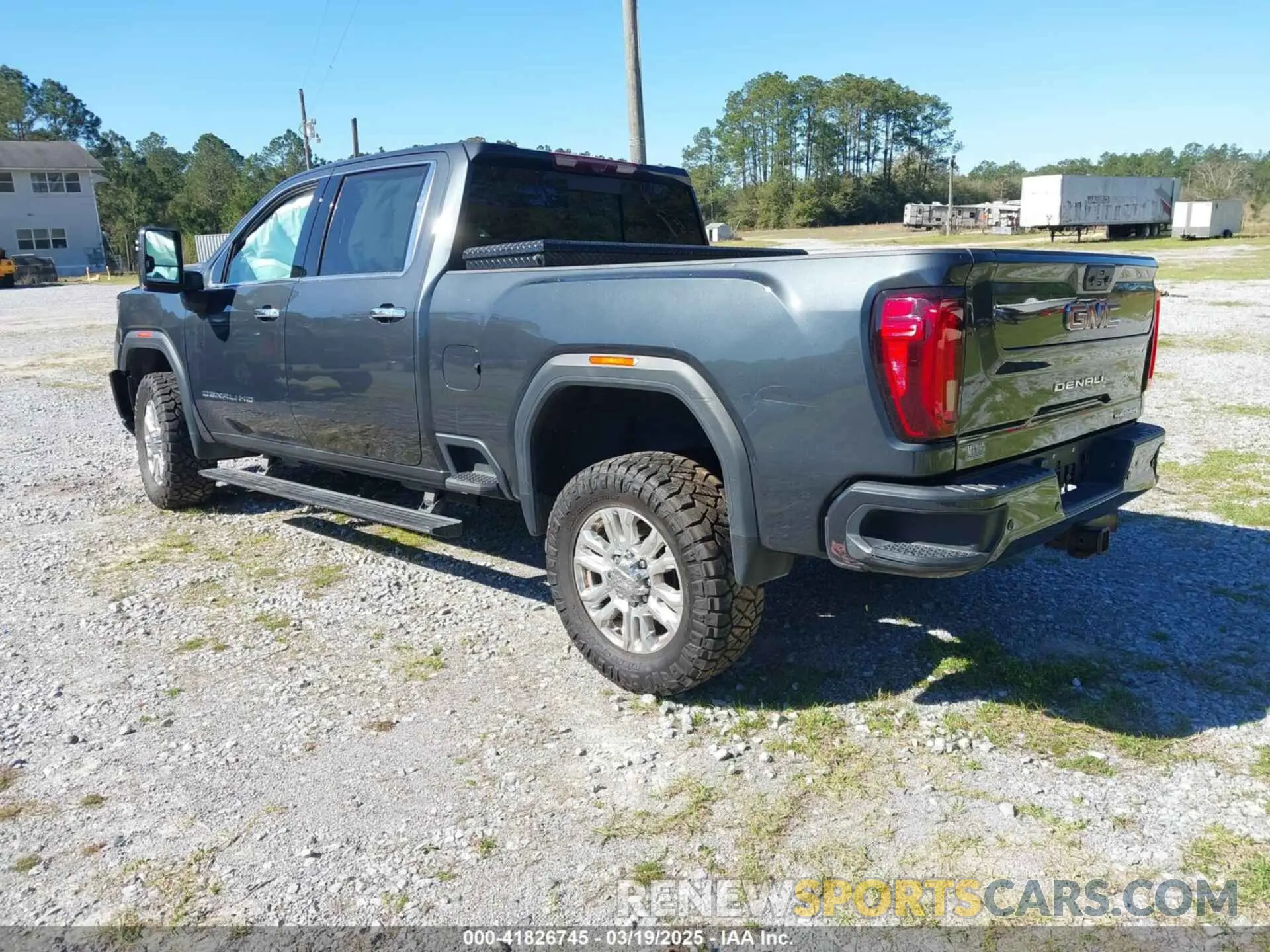 3 Photograph of a damaged car 1GT49REY0NF347293 GMC SIERRA 2500HD 2022