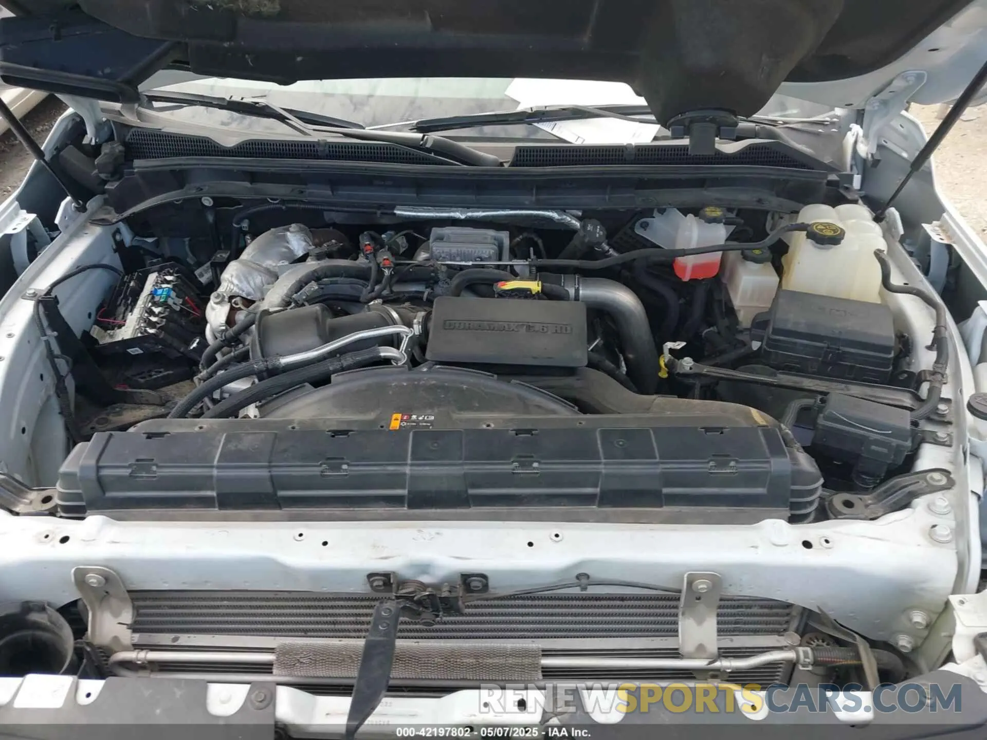 10 Photograph of a damaged car 1GT49REY3NF128540 GMC SIERRA 2500HD 2022