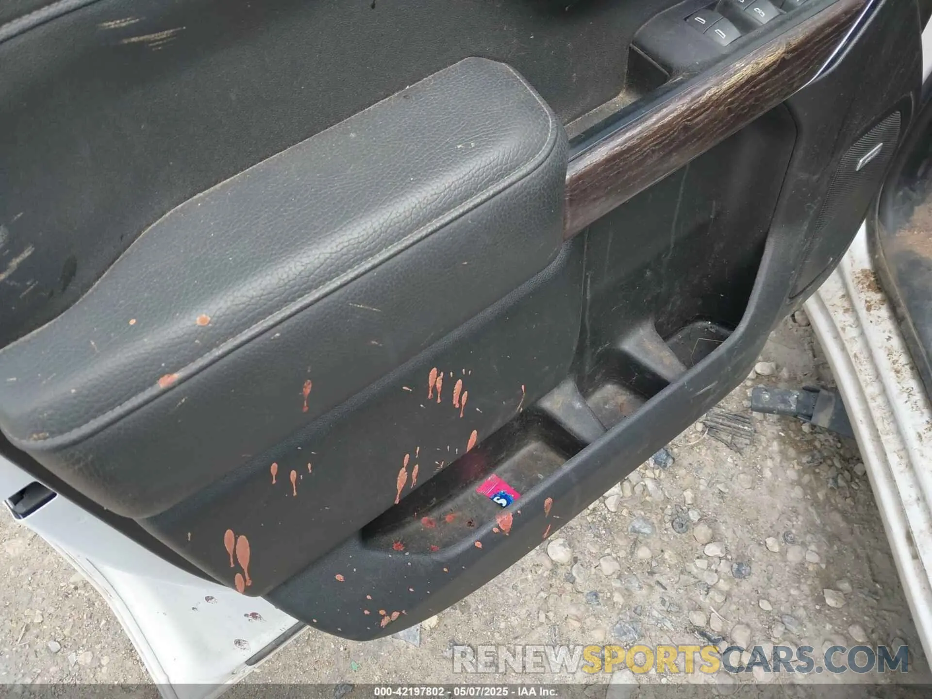 14 Photograph of a damaged car 1GT49REY3NF128540 GMC SIERRA 2500HD 2022