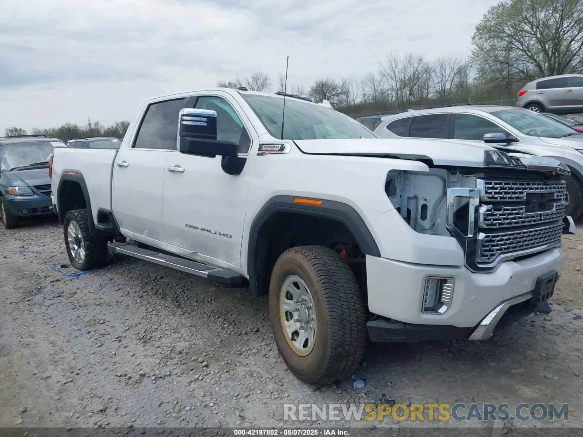 2 Photograph of a damaged car 1GT49REY3NF128540 GMC SIERRA 2500HD 2022