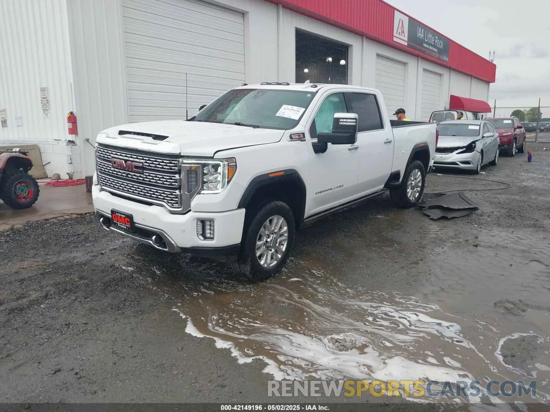 2 Photograph of a damaged car 1GT49REY4NF146559 GMC SIERRA 2500HD 2022