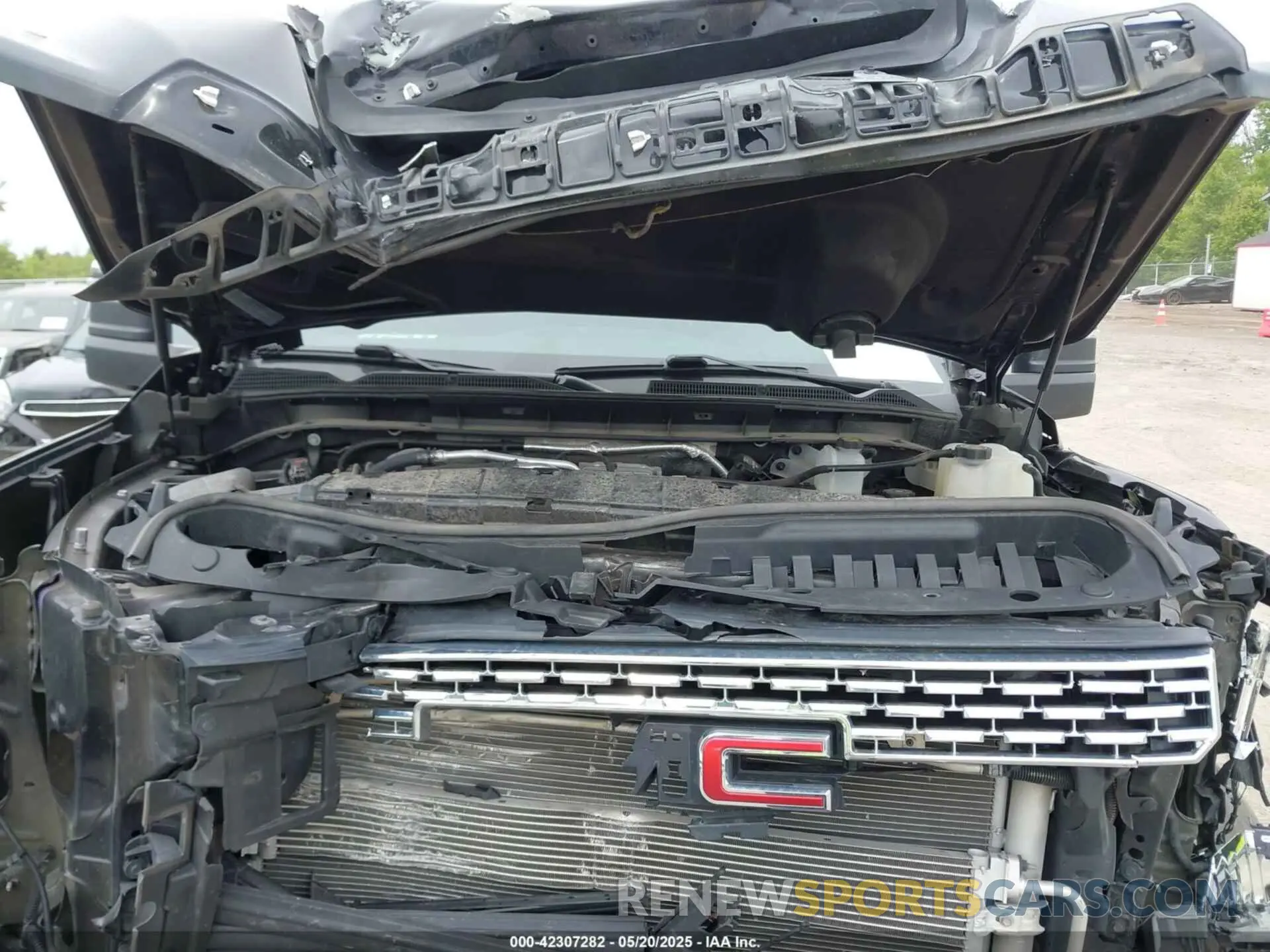 10 Photograph of a damaged car 1GT49REY7NF200906 GMC SIERRA 2500HD 2022