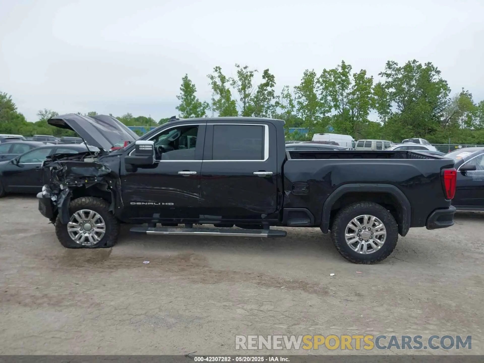 15 Photograph of a damaged car 1GT49REY7NF200906 GMC SIERRA 2500HD 2022