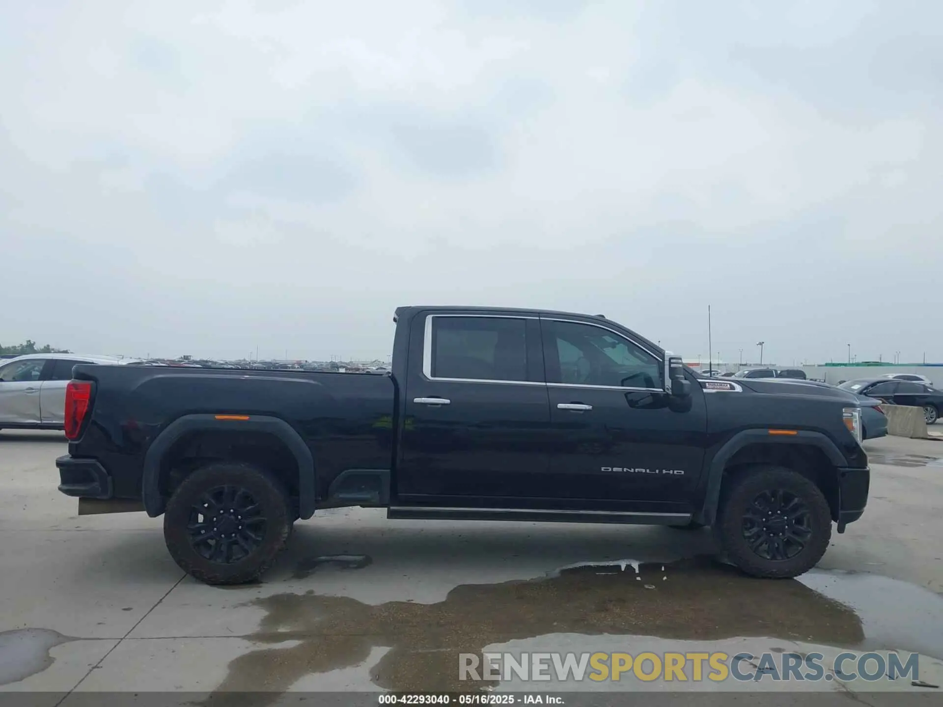 15 Photograph of a damaged car 1GT49REY8NF361815 GMC SIERRA 2500HD 2022